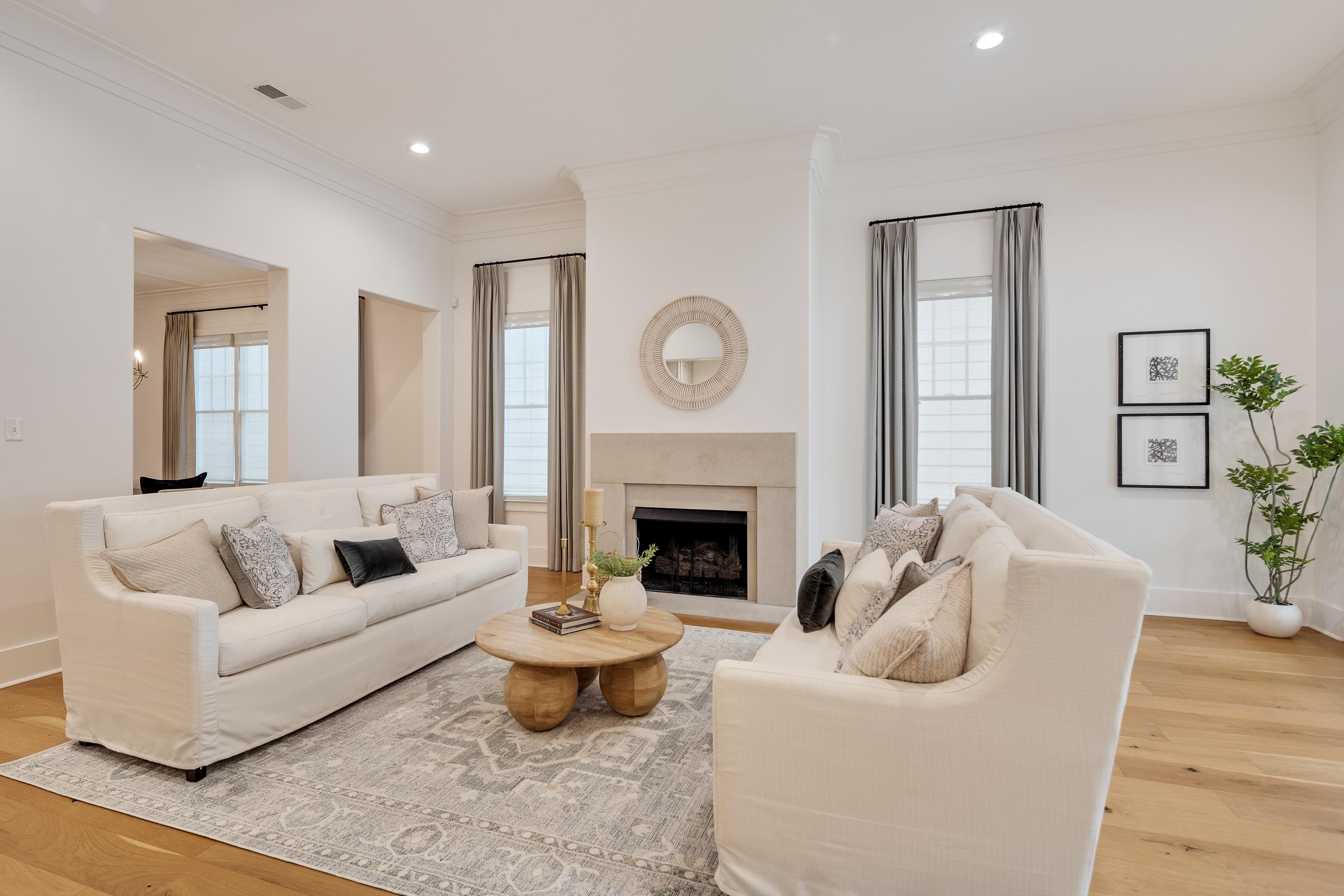 4175 MEADE VILLAGE CV W