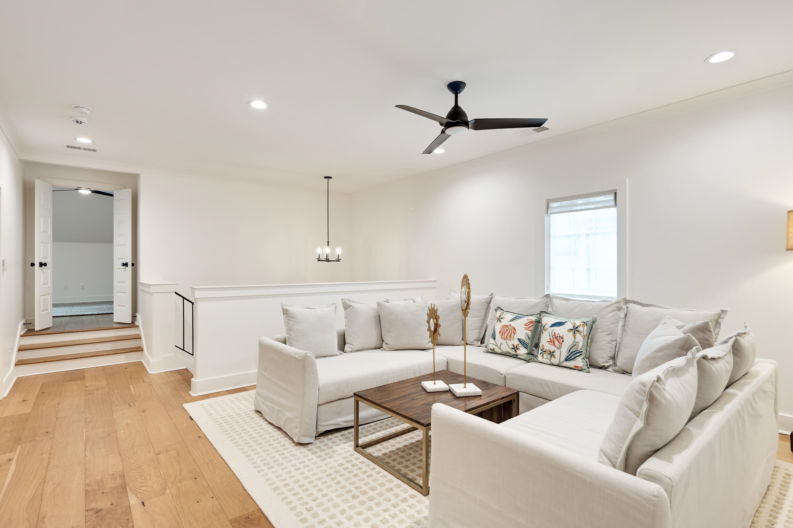 4175 MEADE VILLAGE CV W