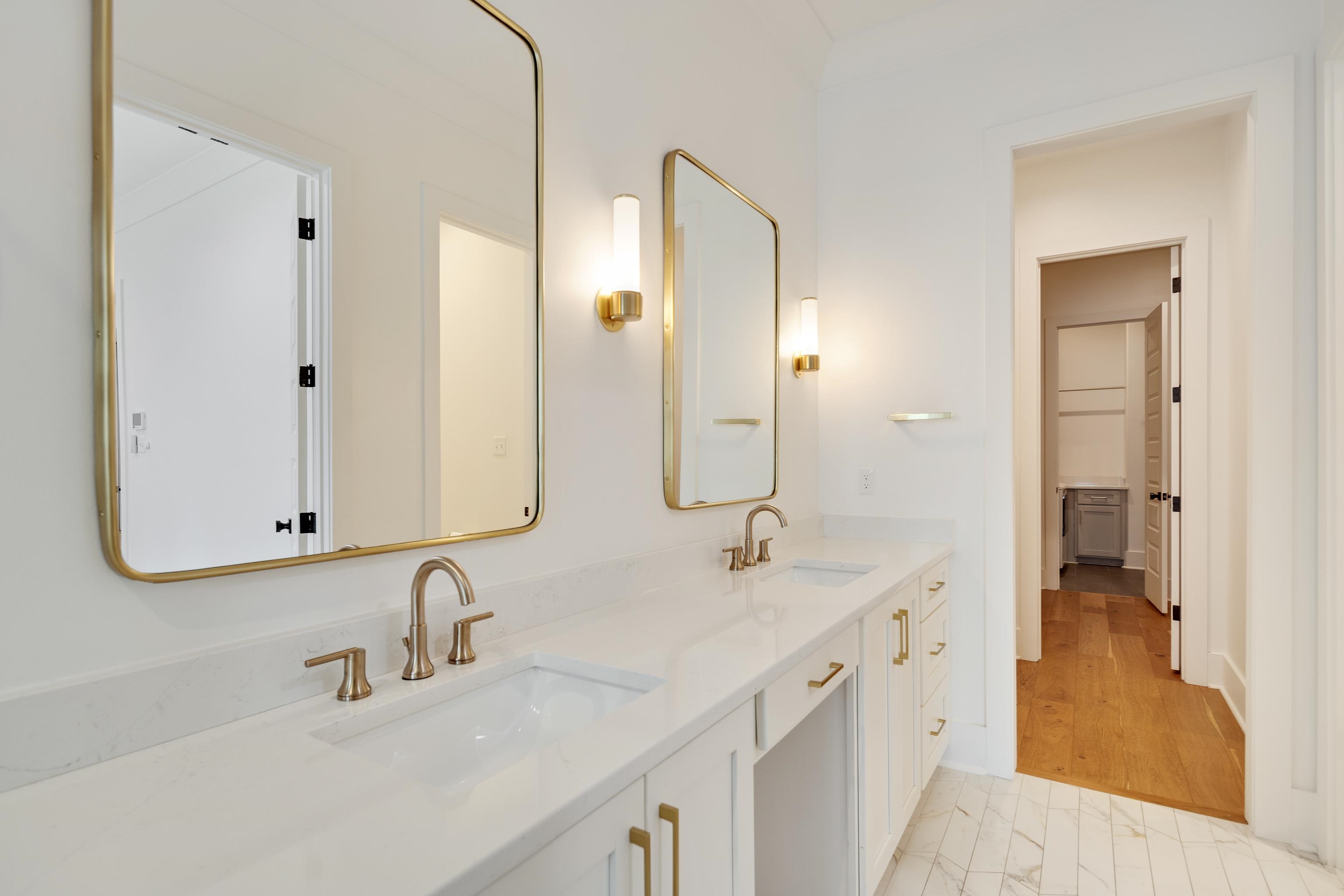 4175 MEADE VILLAGE CV W