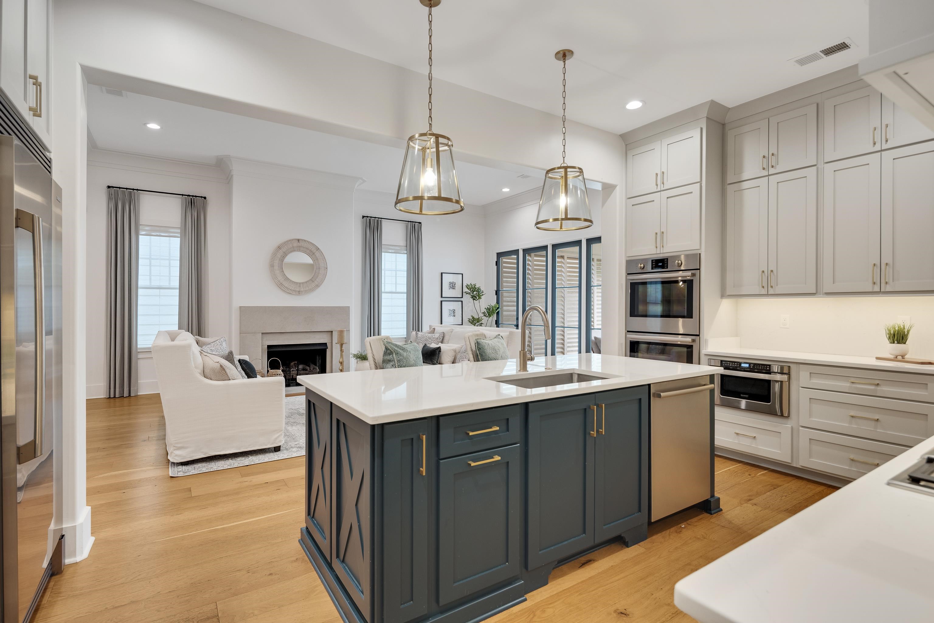 4175 MEADE VILLAGE CV W