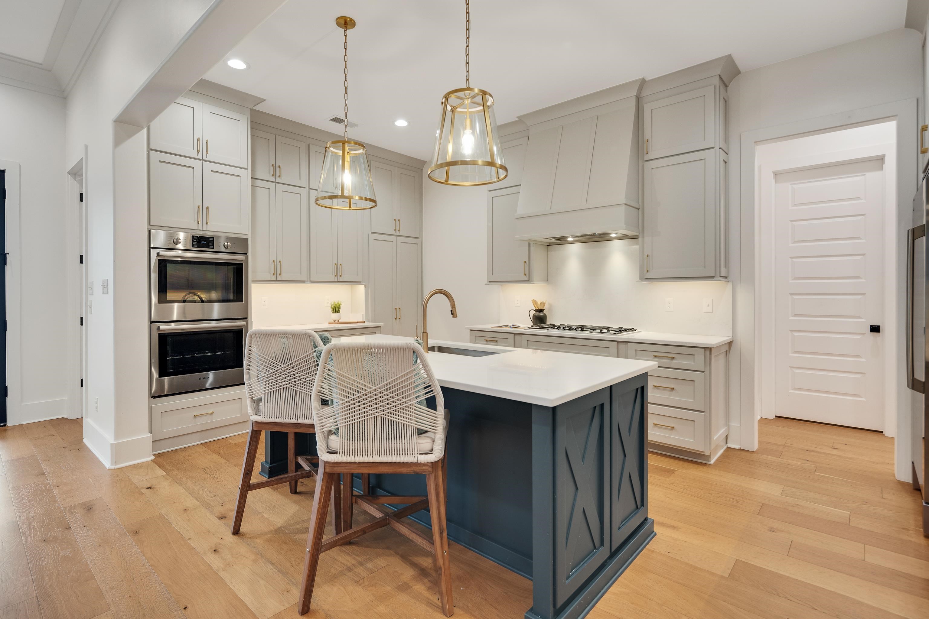 4175 MEADE VILLAGE CV W