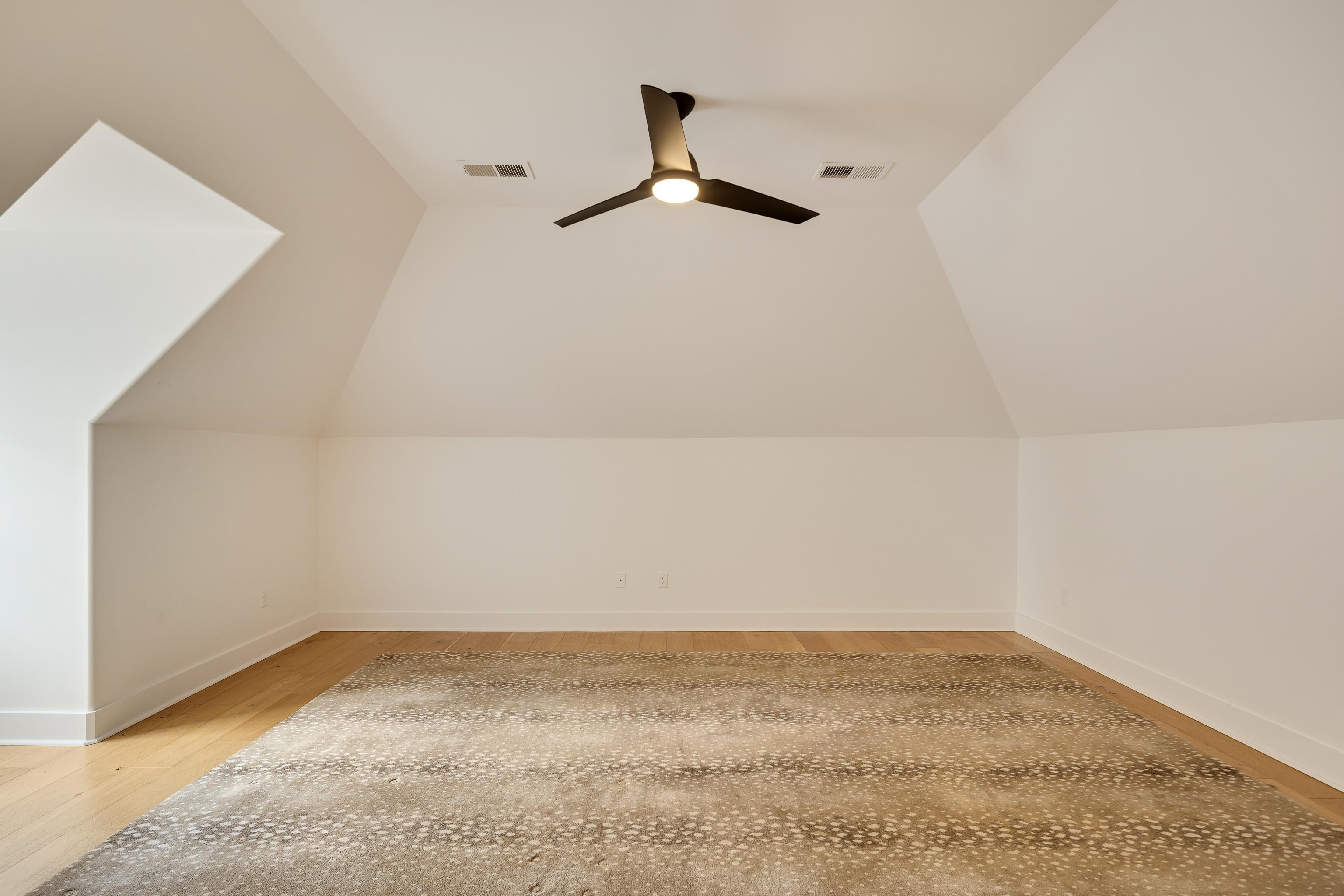 4175 MEADE VILLAGE CV W