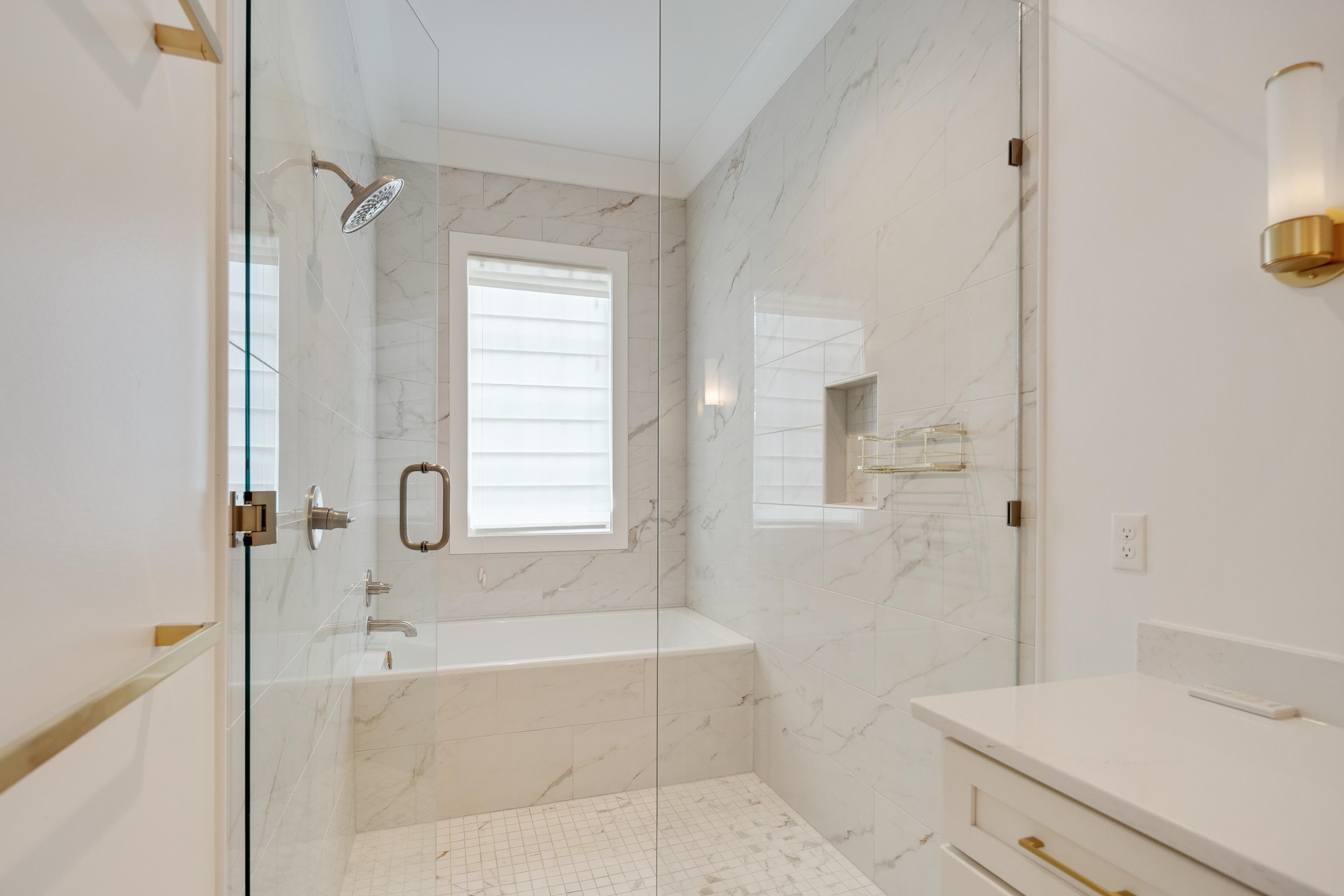 4175 MEADE VILLAGE CV W