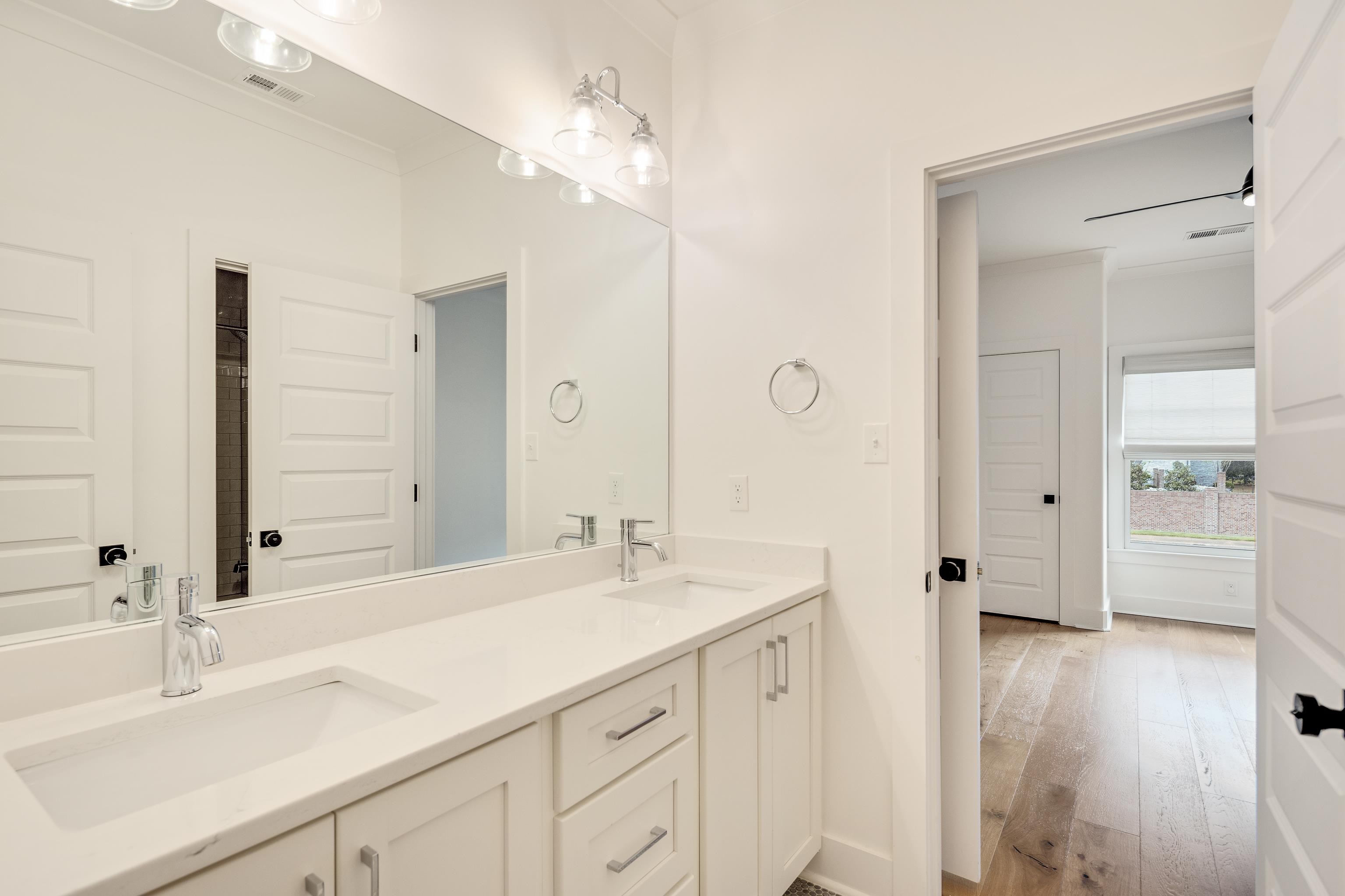 4175 MEADE VILLAGE CV W