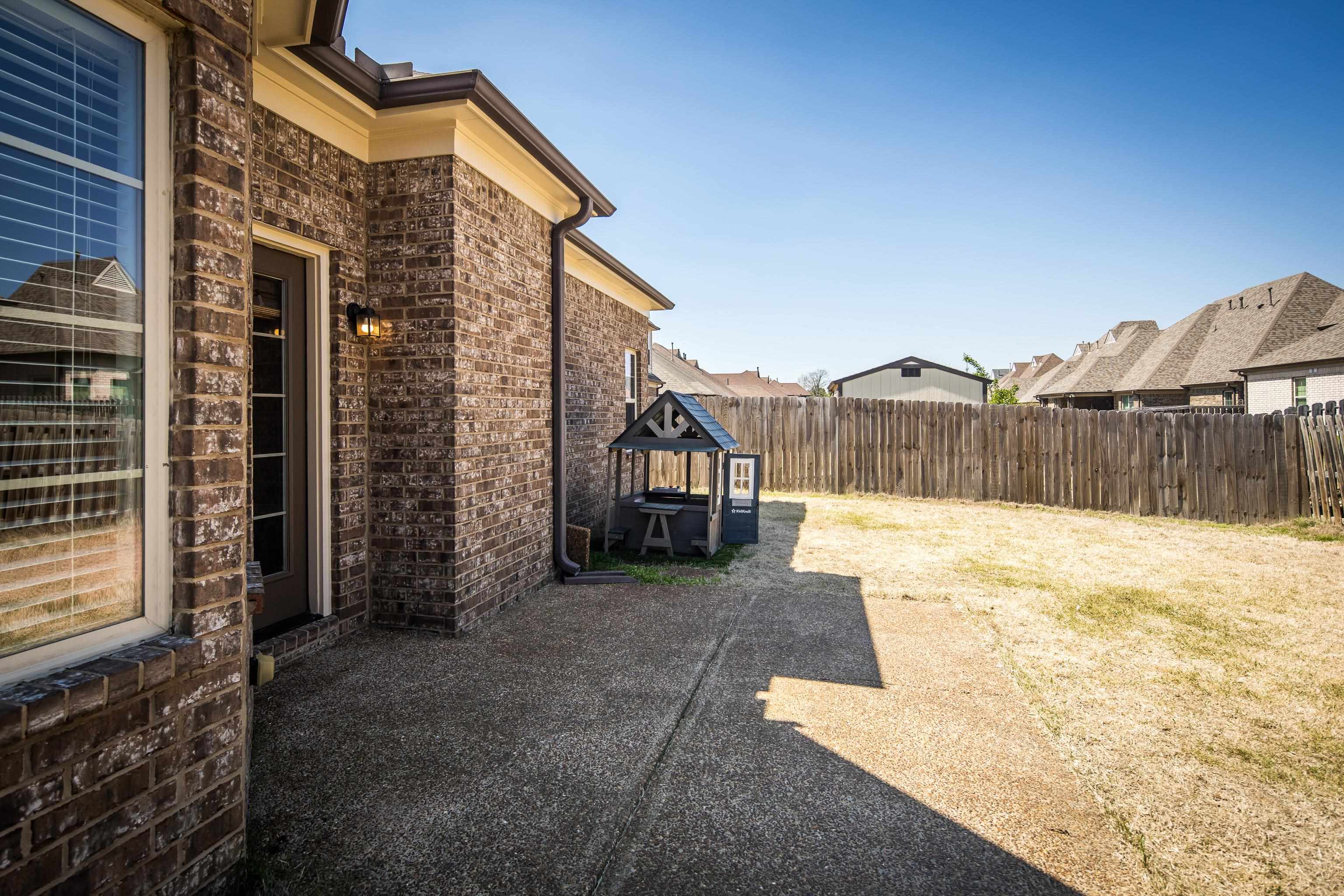 8754 STONY GLEN DR