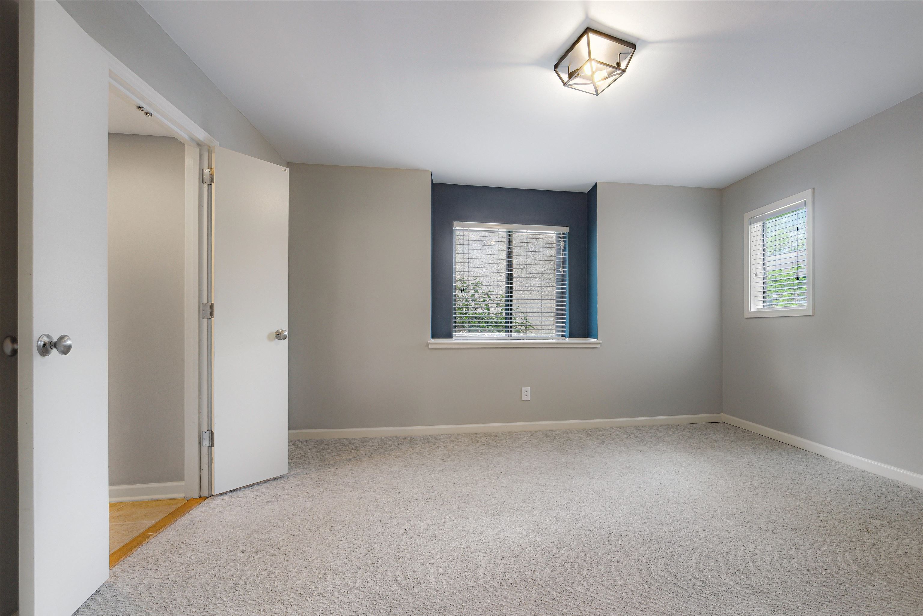 1832 DRAGONFLY CV Unit: 1