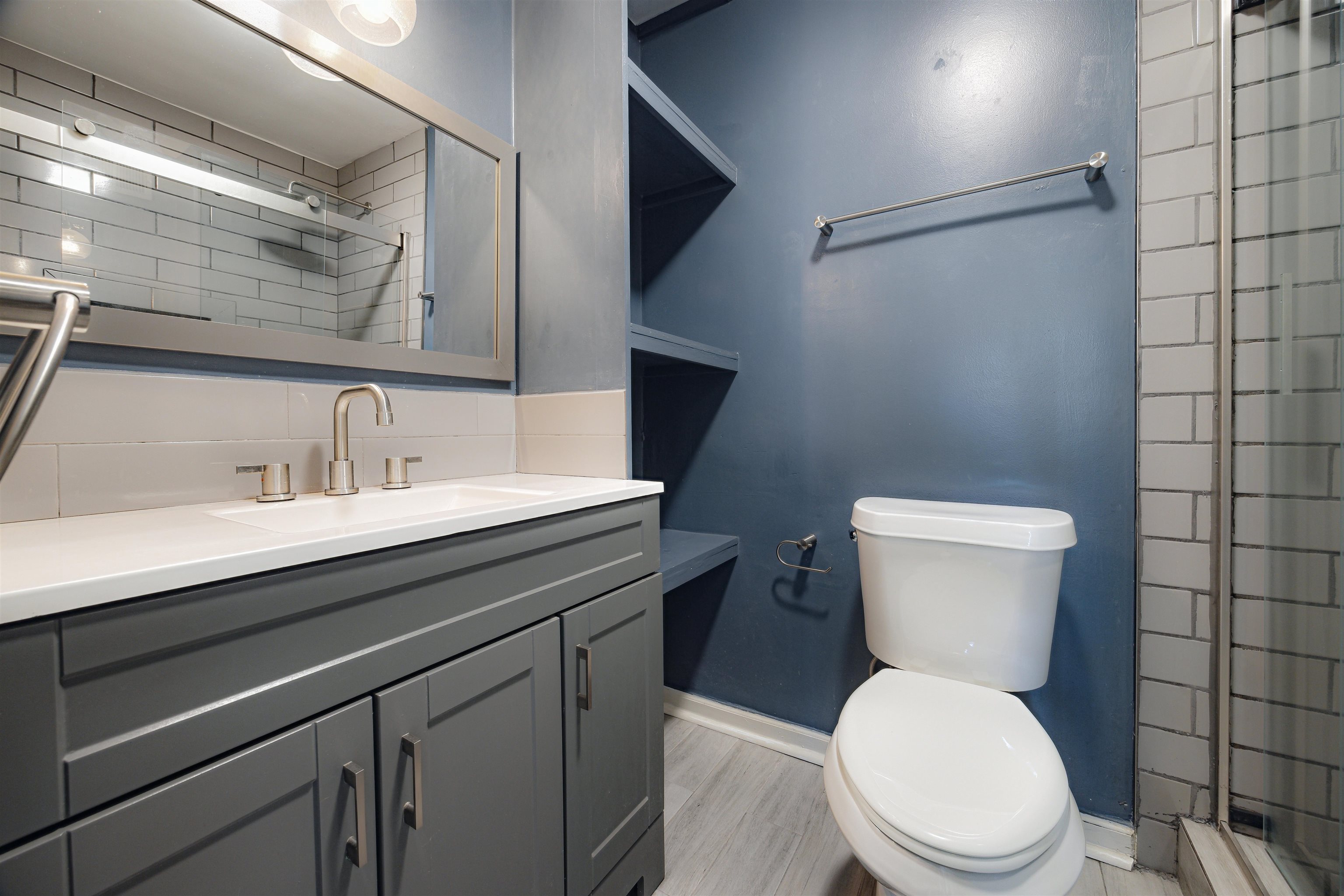 1832 DRAGONFLY CV Unit: 1