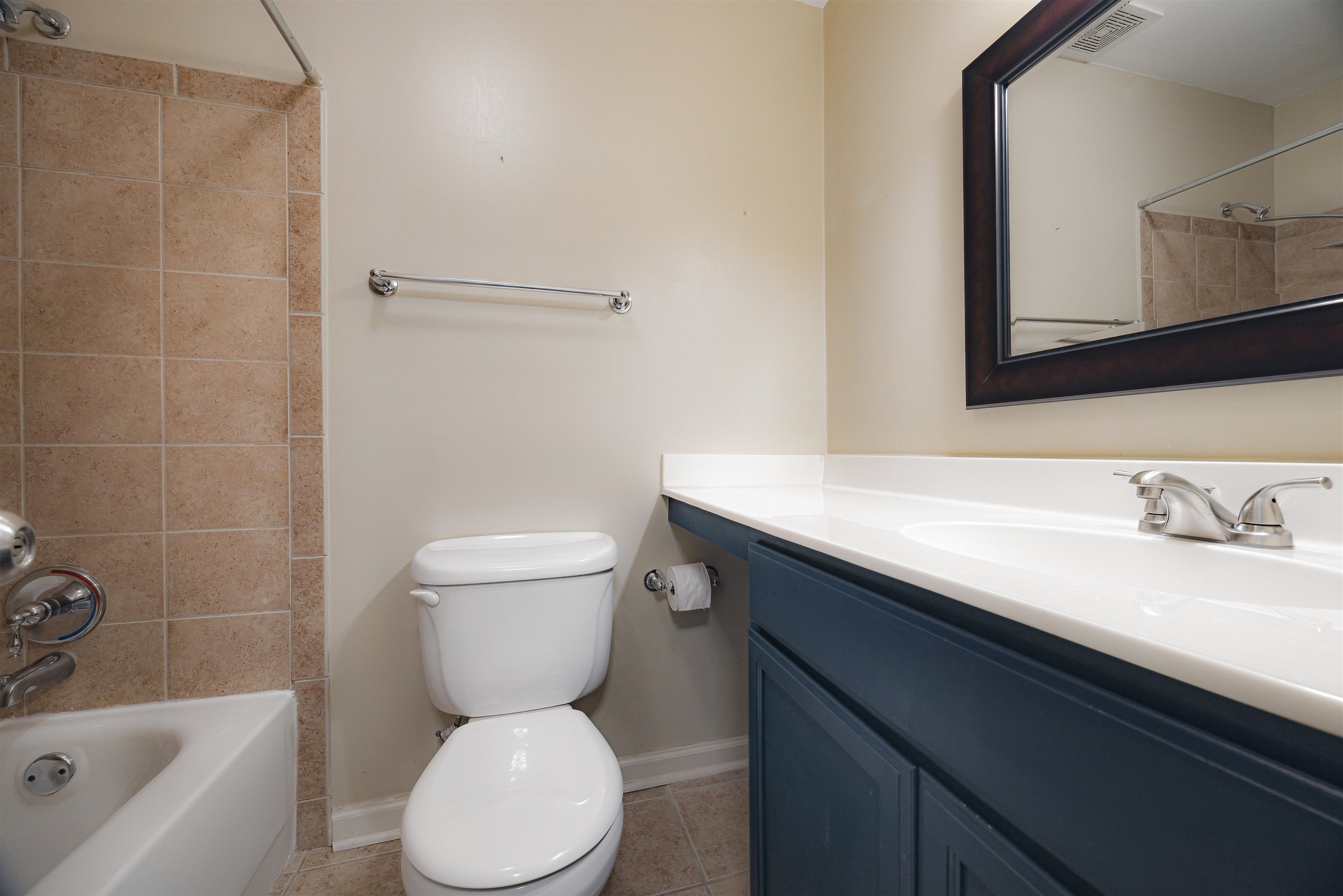 1832 DRAGONFLY CV Unit: 1