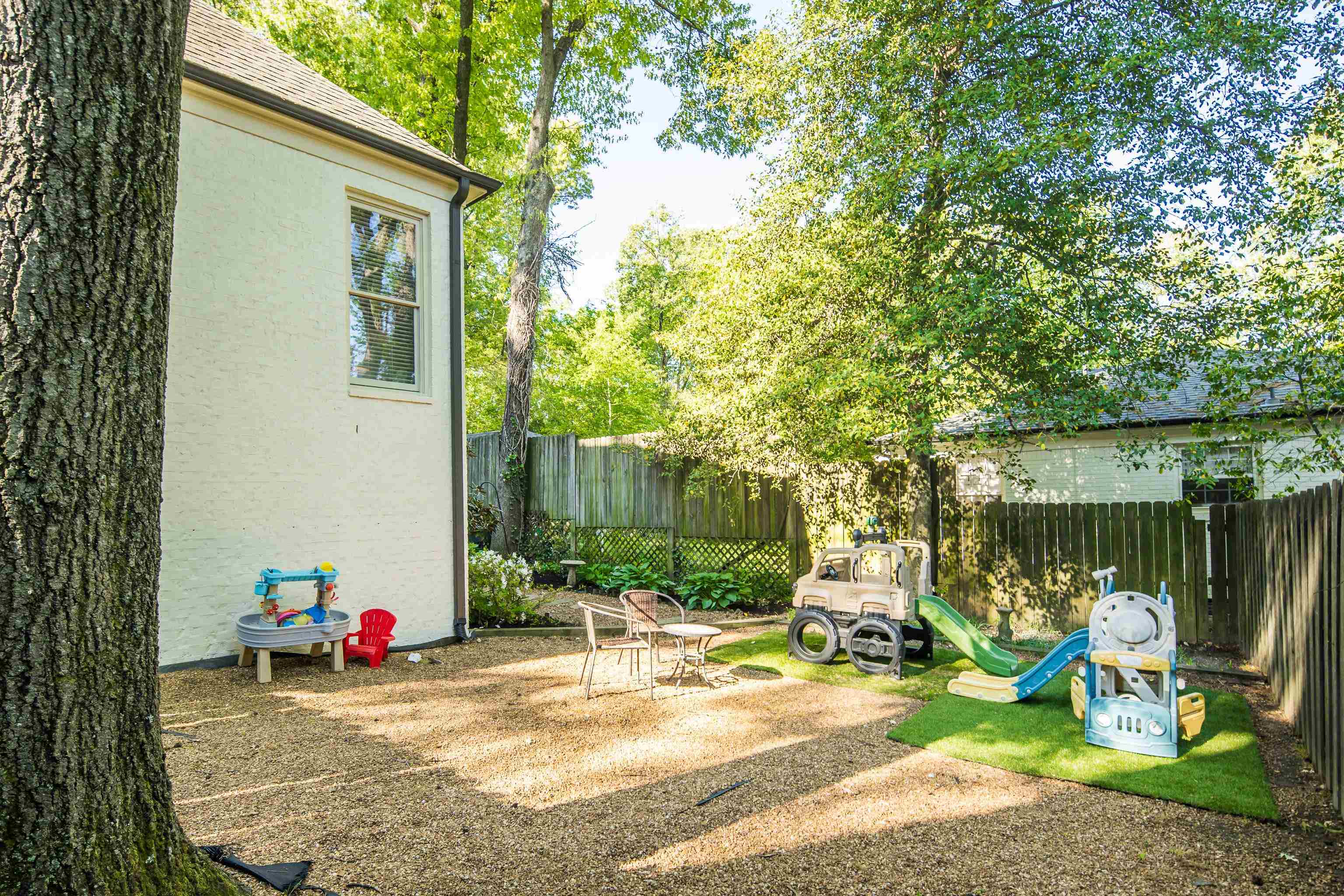 237 WINDOVER RD