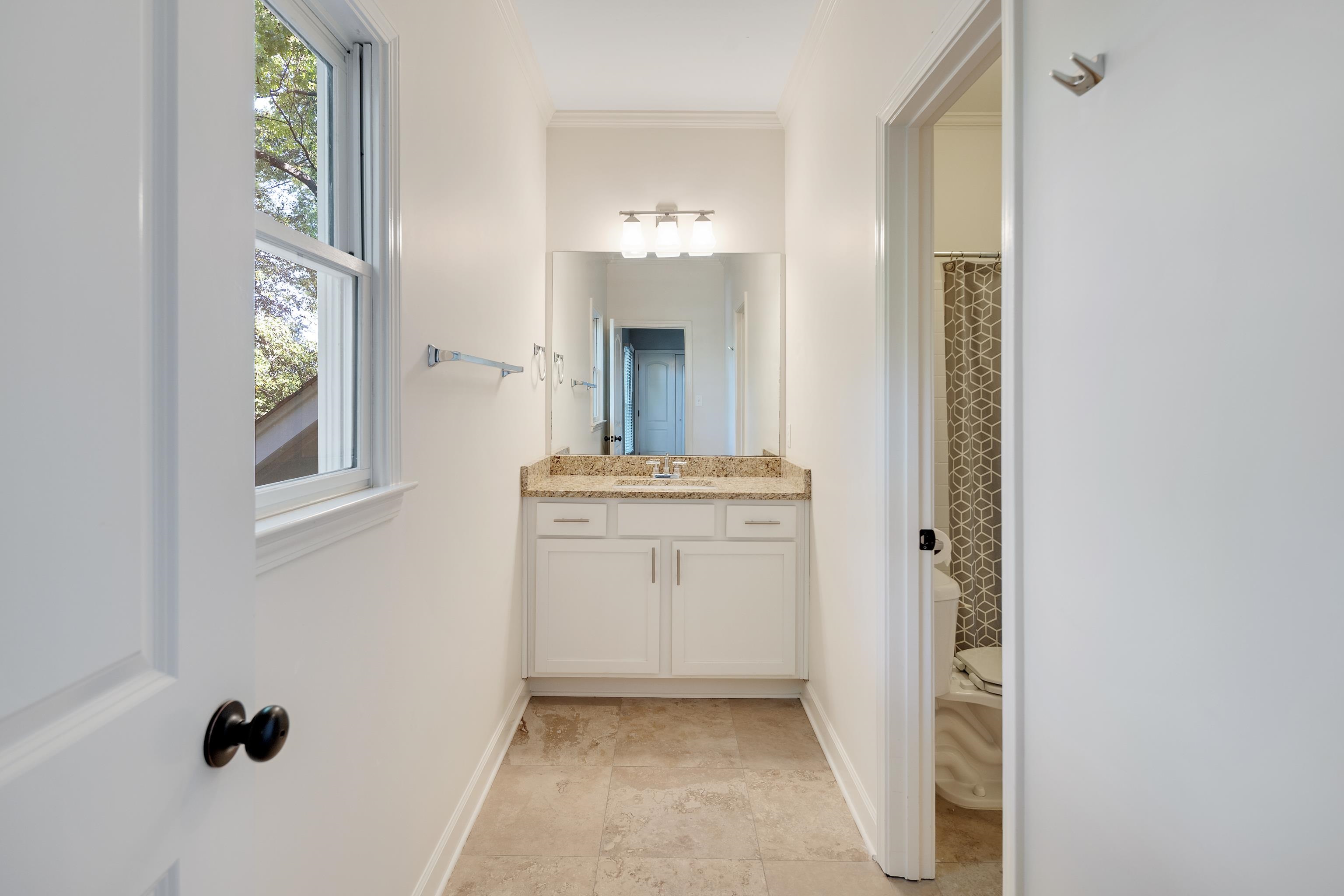 237 WINDOVER RD