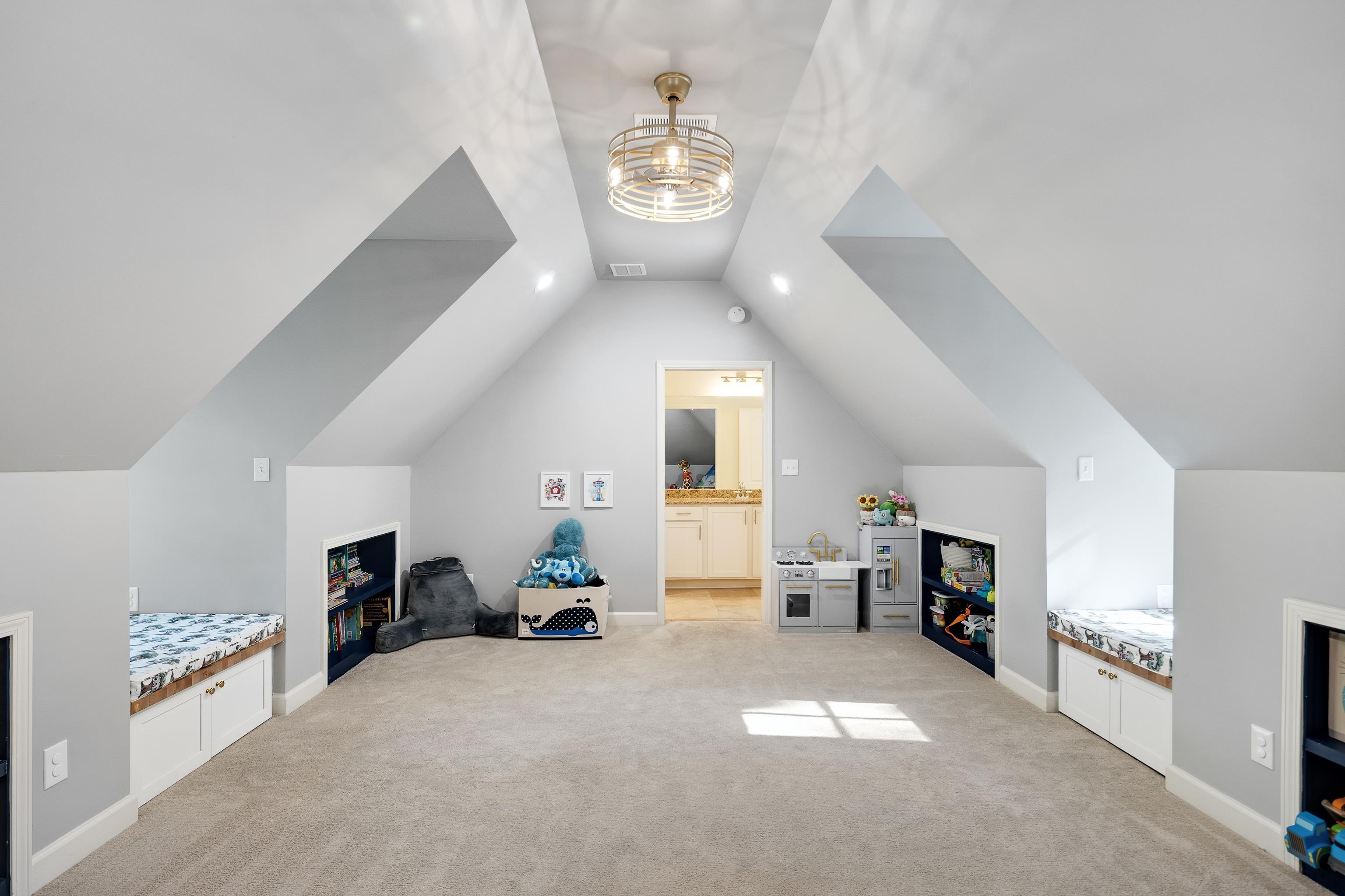 237 WINDOVER RD