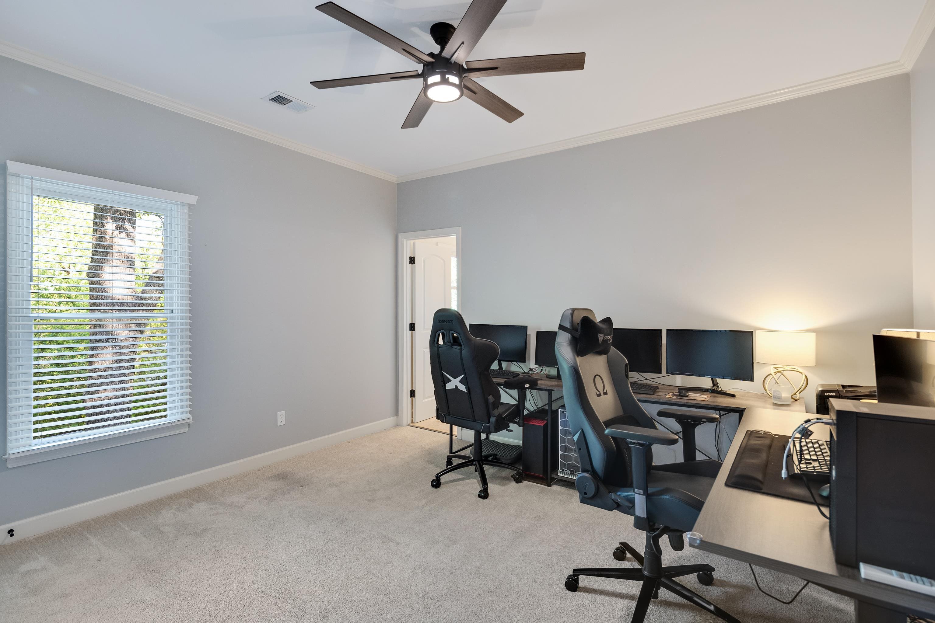 237 WINDOVER RD