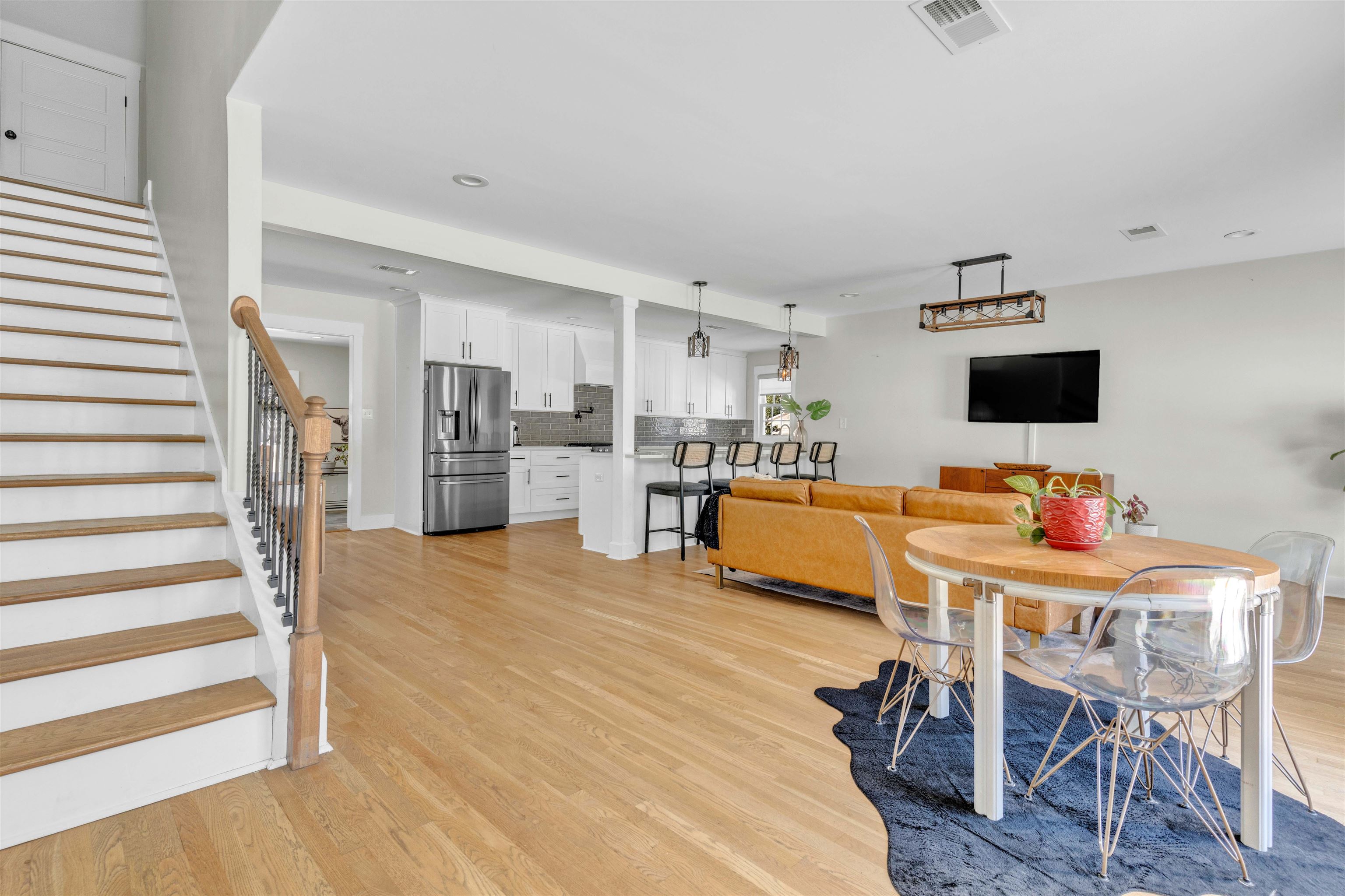 185 ALEXANDER ST