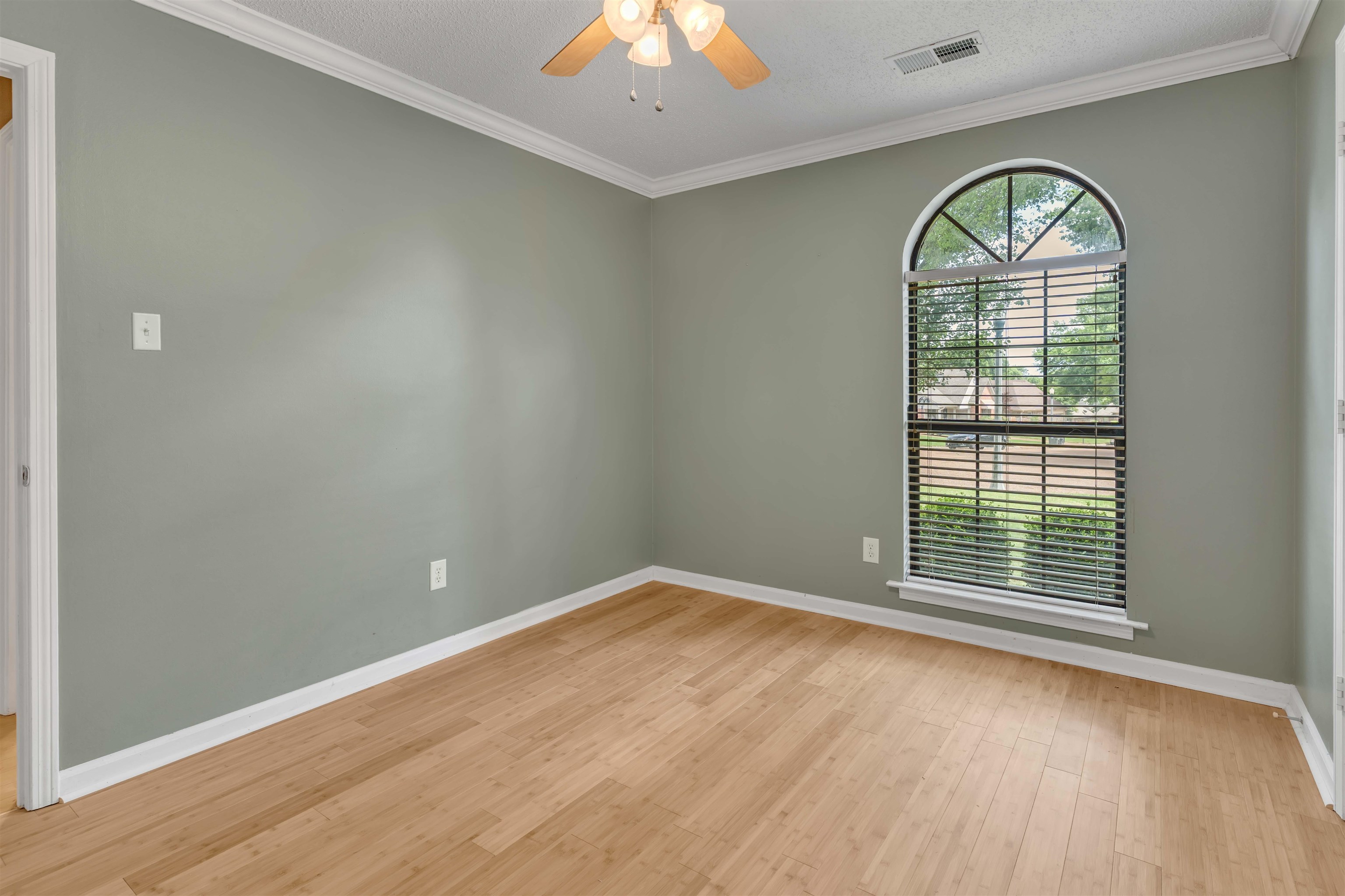 1387 SAND CREEK CV