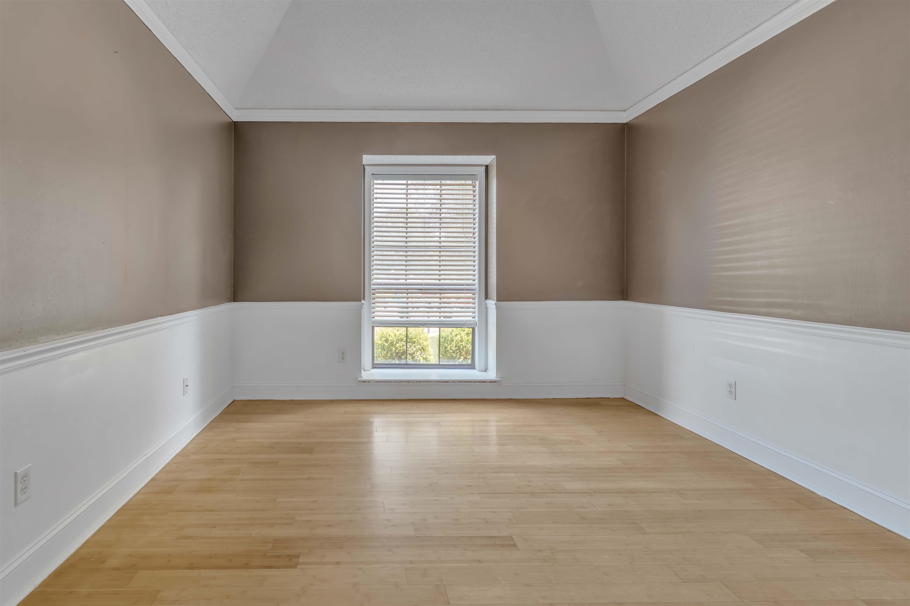 1387 SAND CREEK CV