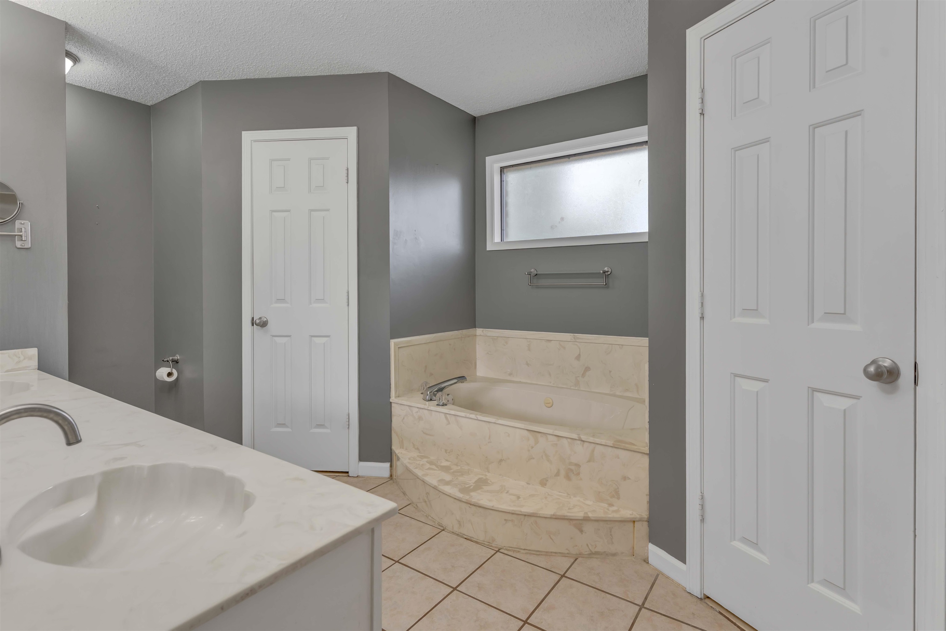 1387 SAND CREEK CV
