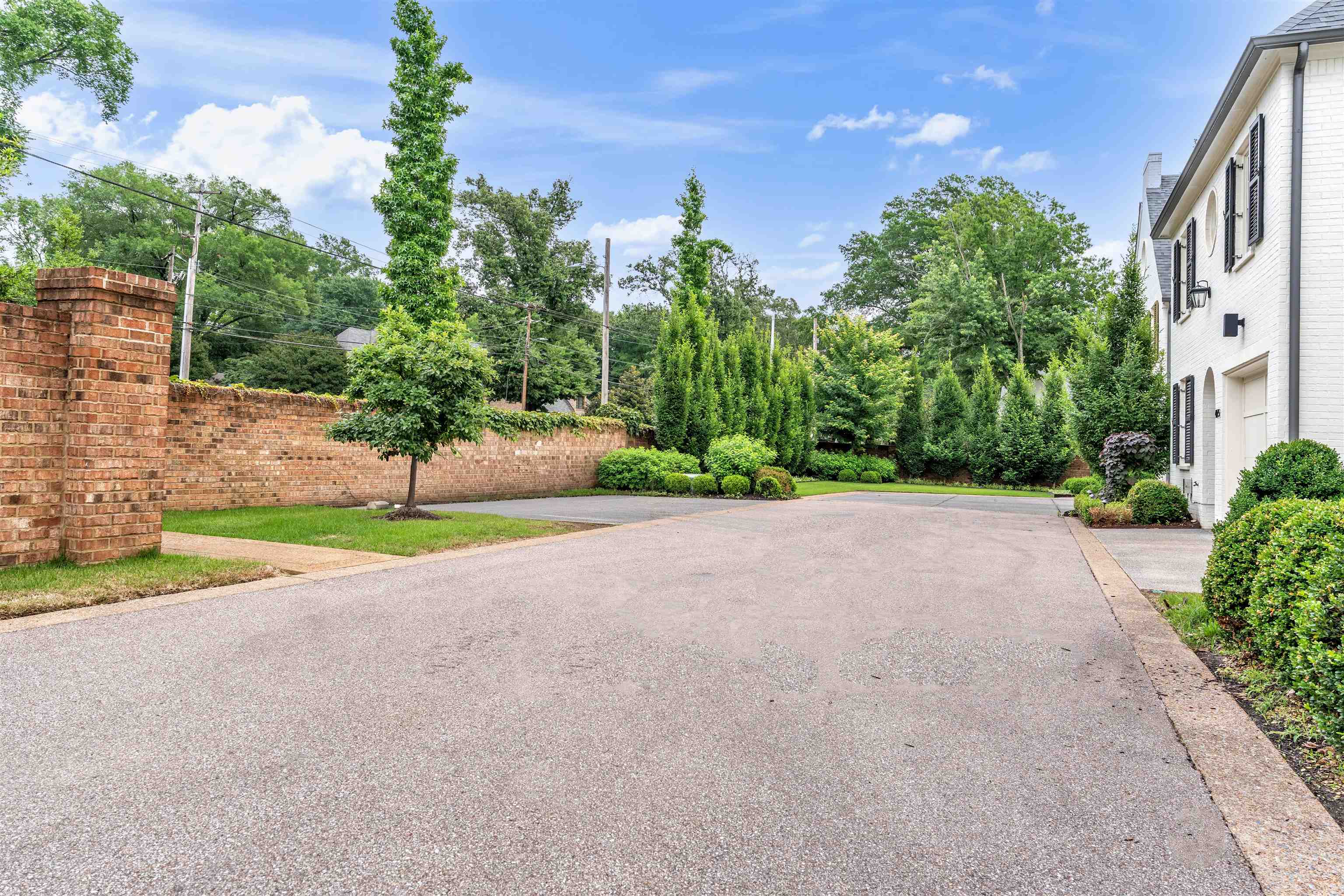 4167 MEADE VILLAGE CV W