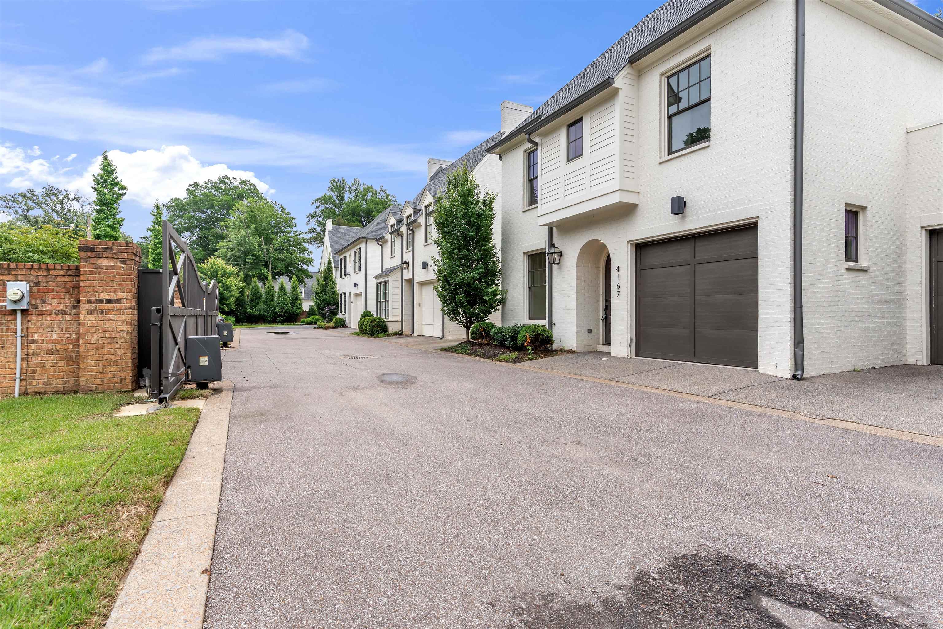 4167 MEADE VILLAGE CV W