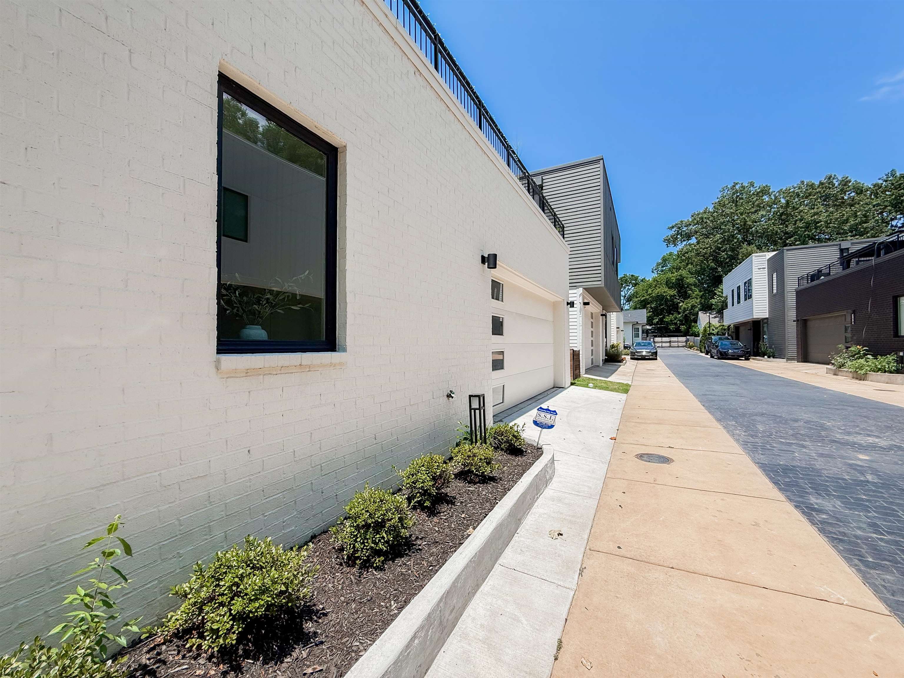 765 CARNES STATION CV