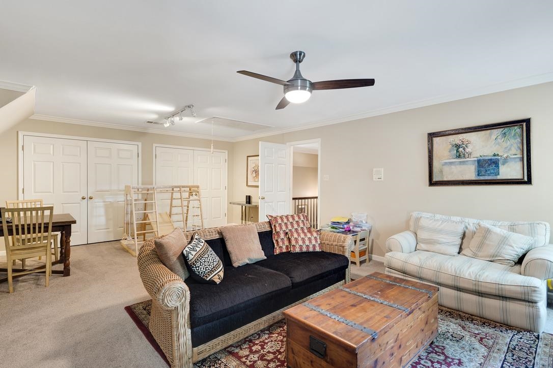 9675 SPRING HOLLOW CV