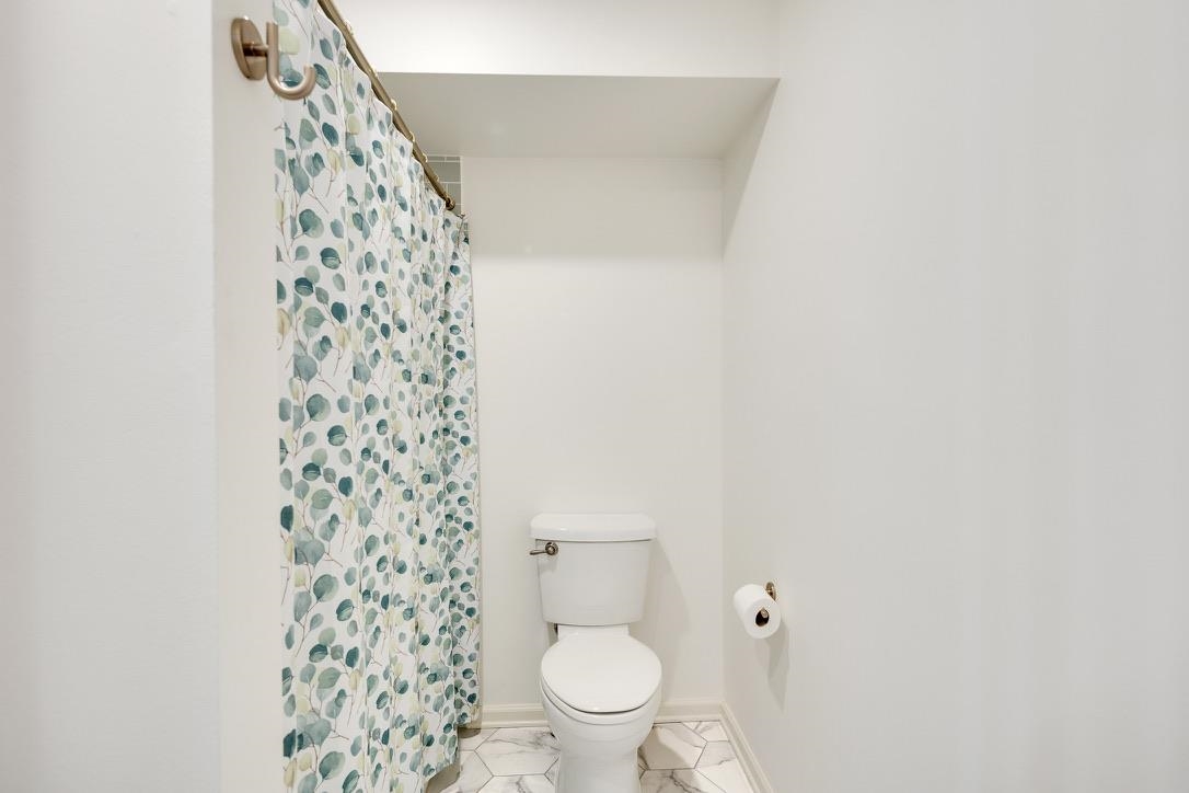 9675 SPRING HOLLOW CV