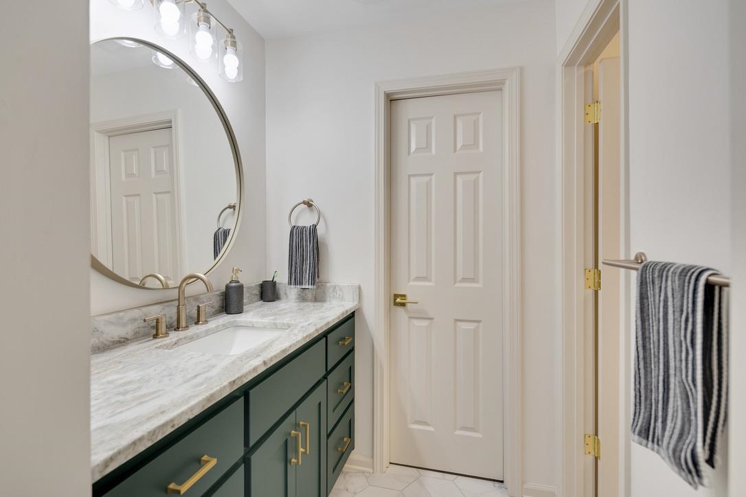 9675 SPRING HOLLOW CV