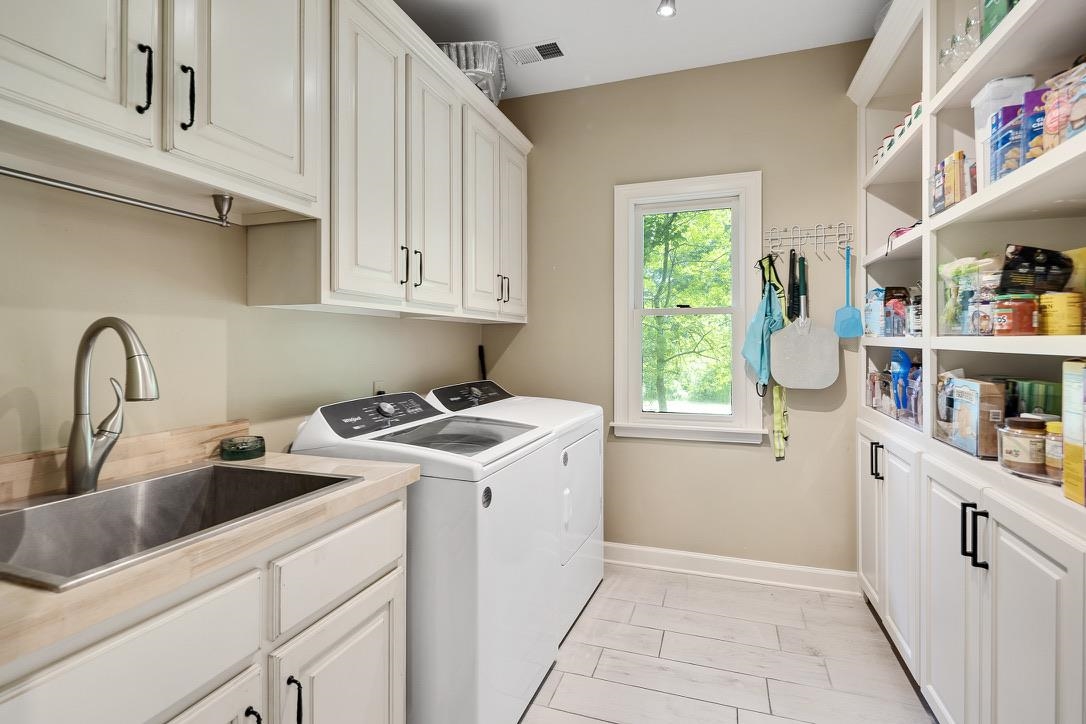 9675 SPRING HOLLOW CV