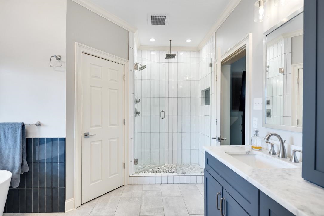 9675 SPRING HOLLOW CV