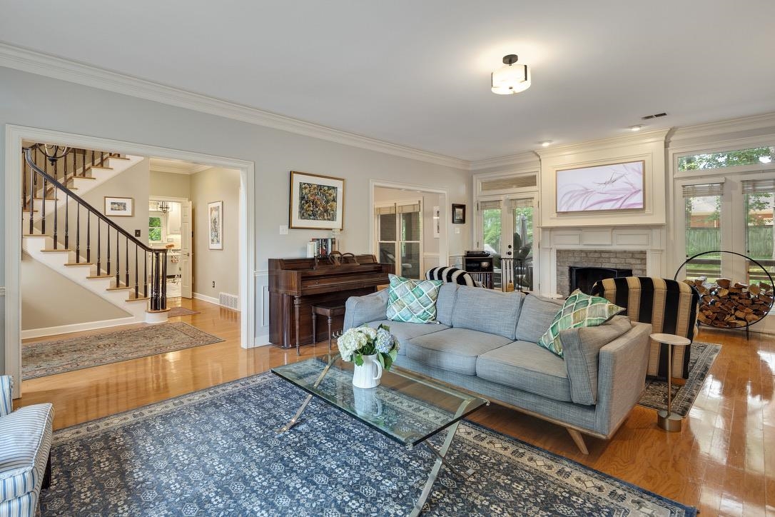 9675 SPRING HOLLOW CV