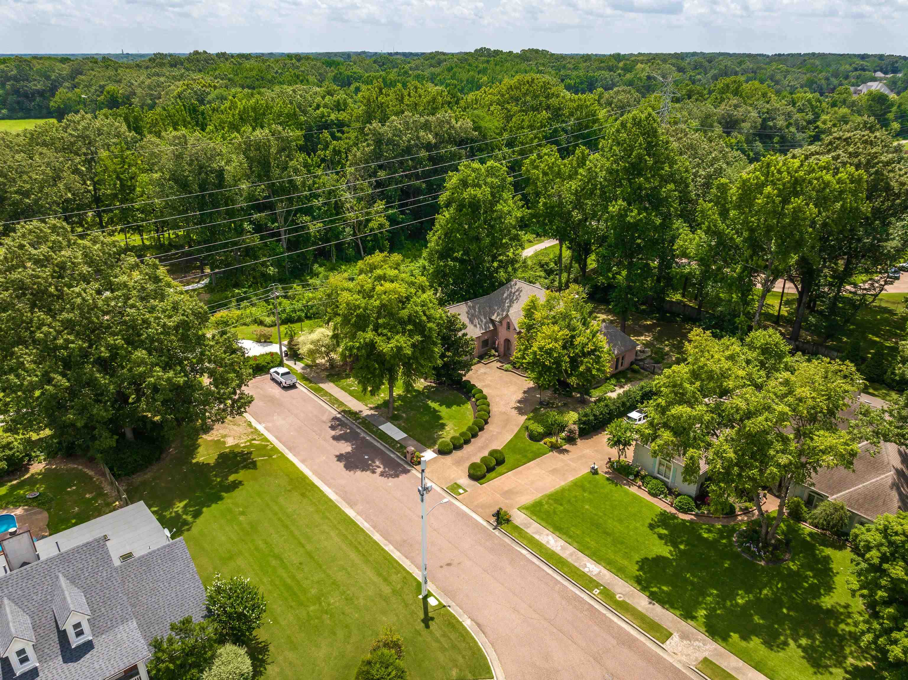 9675 SPRING HOLLOW CV