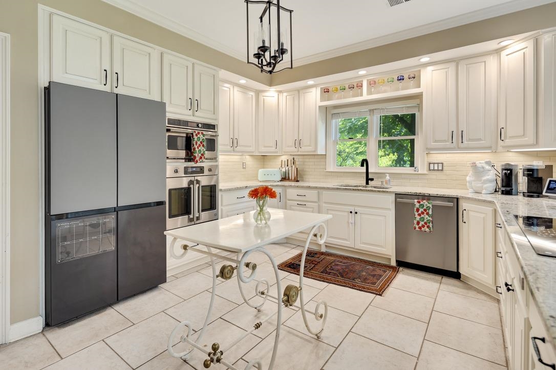 9675 SPRING HOLLOW CV