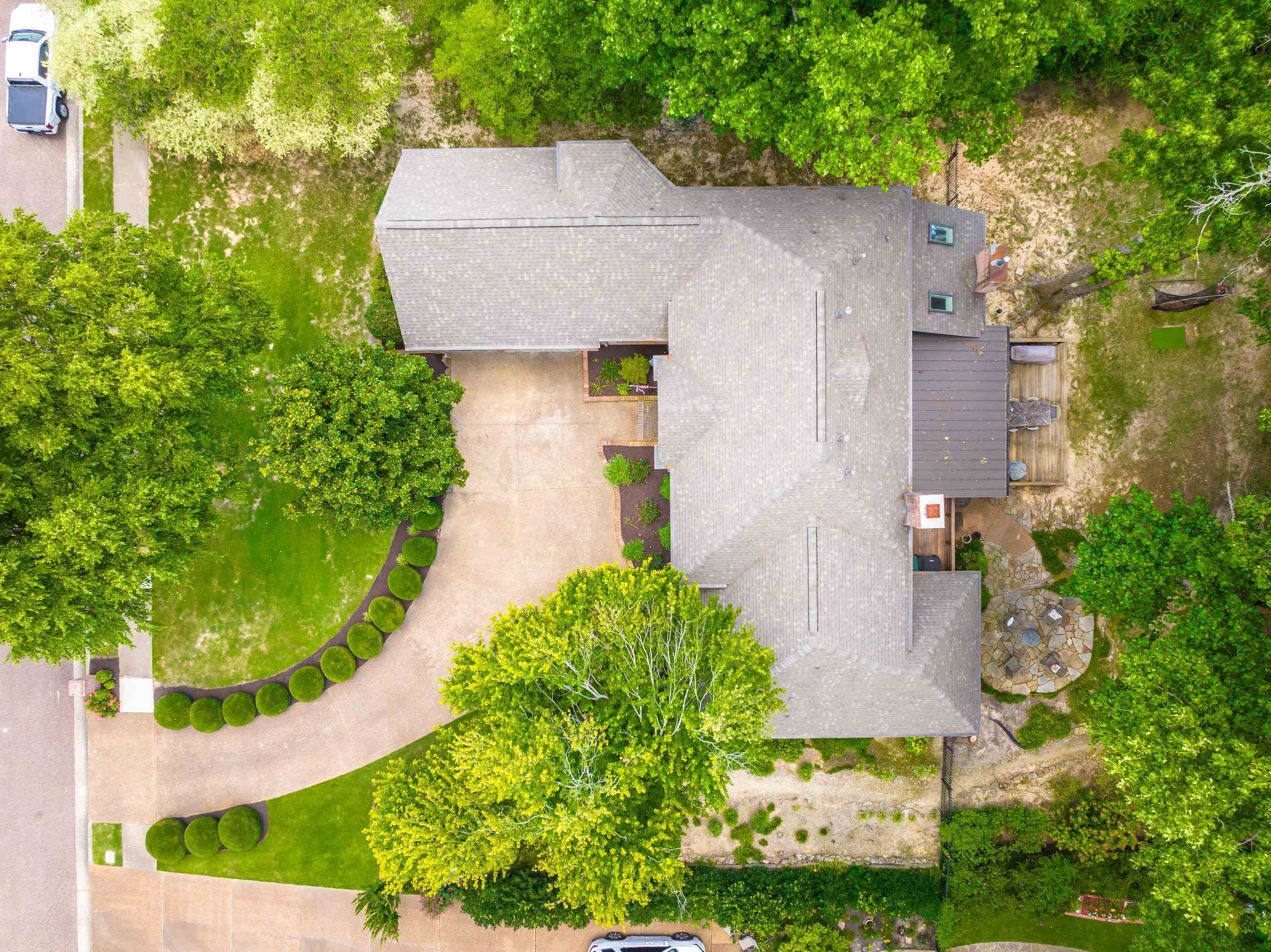 9675 SPRING HOLLOW CV