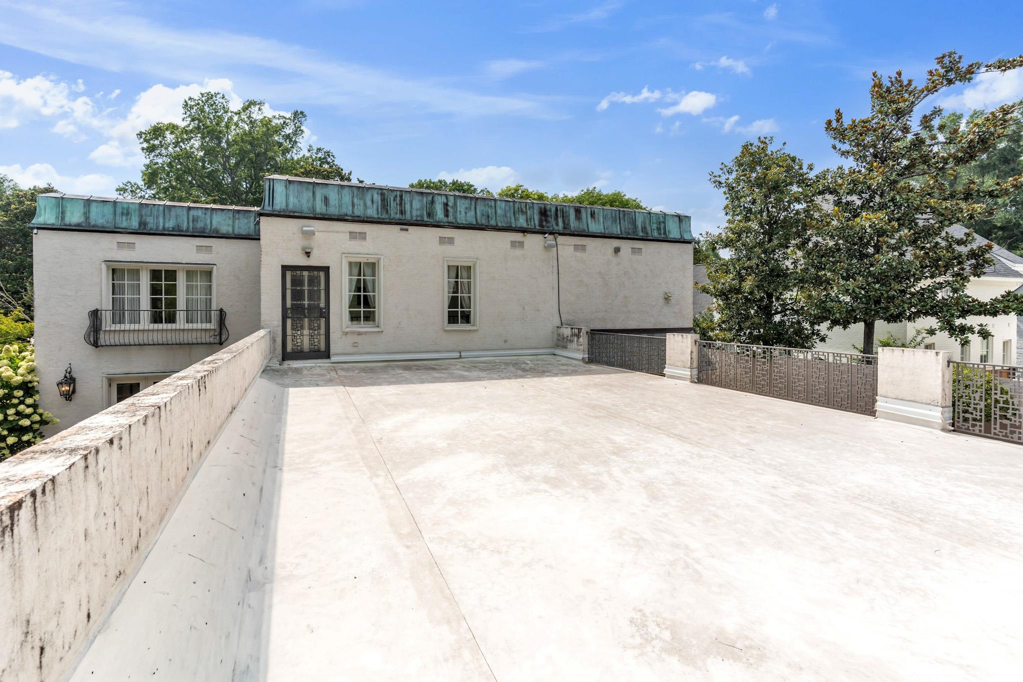 328 TARA LN