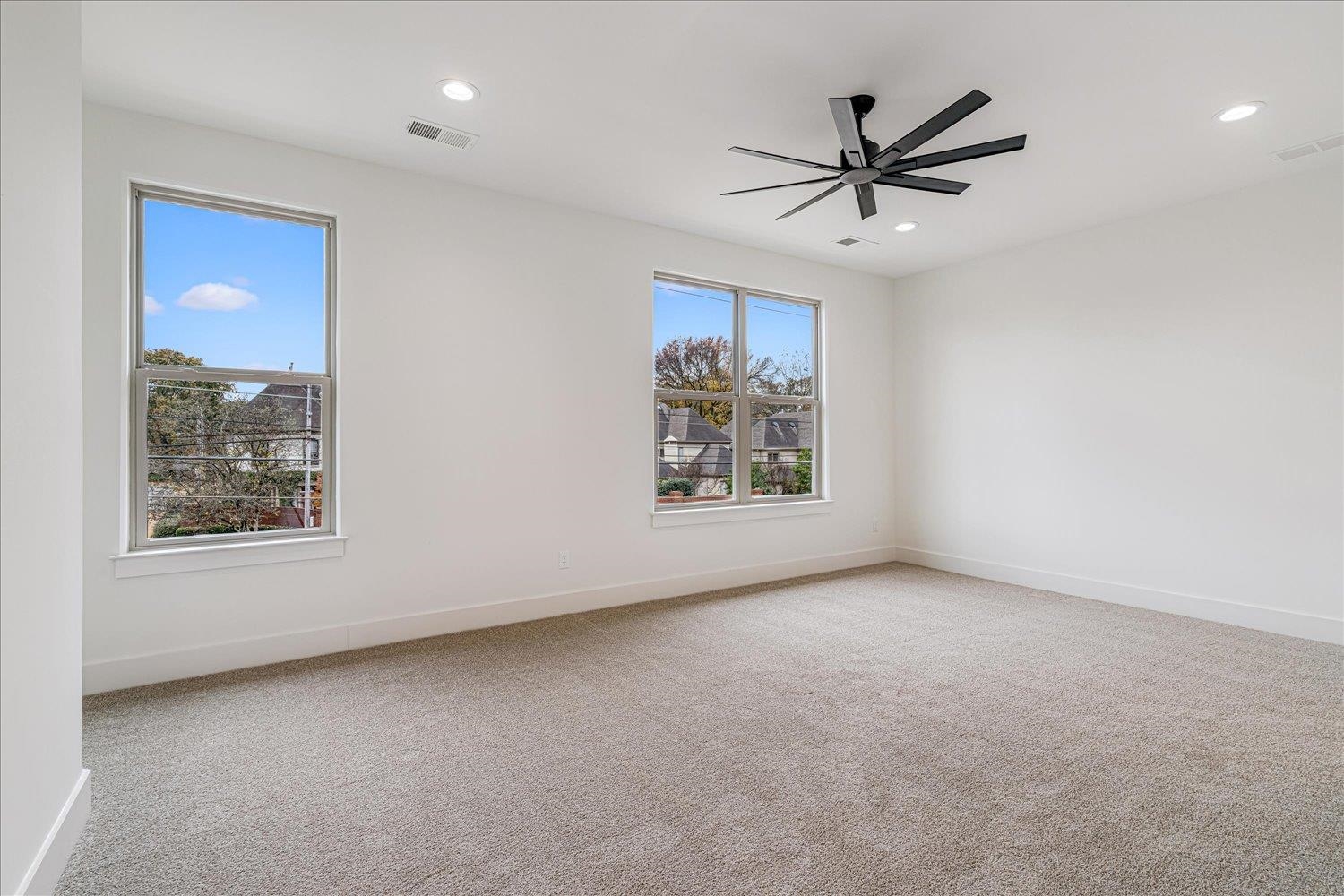 5478 PARK AVE Unit: 7