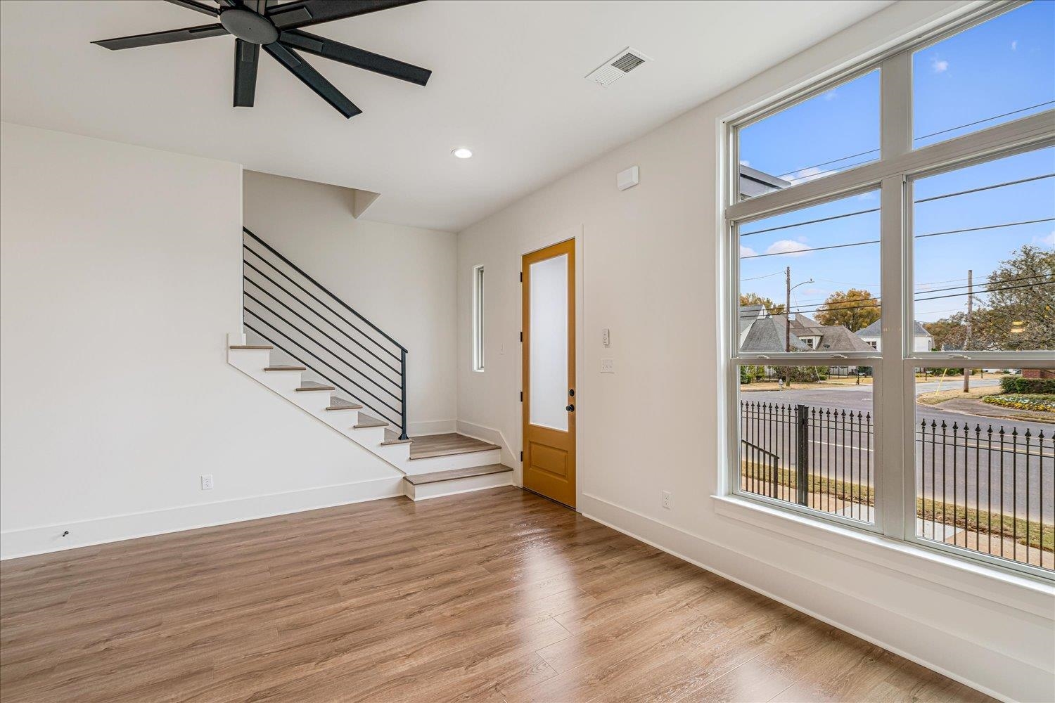 5478 PARK AVE Unit: 7