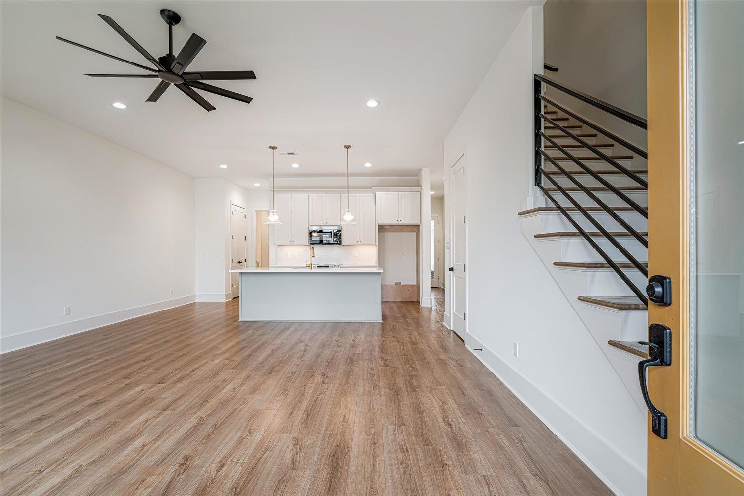 5478 PARK AVE Unit: 7