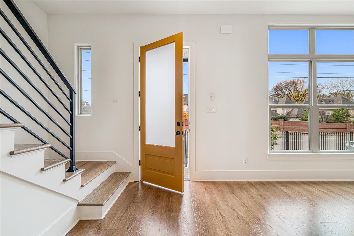 5478 PARK AVE Unit: 7