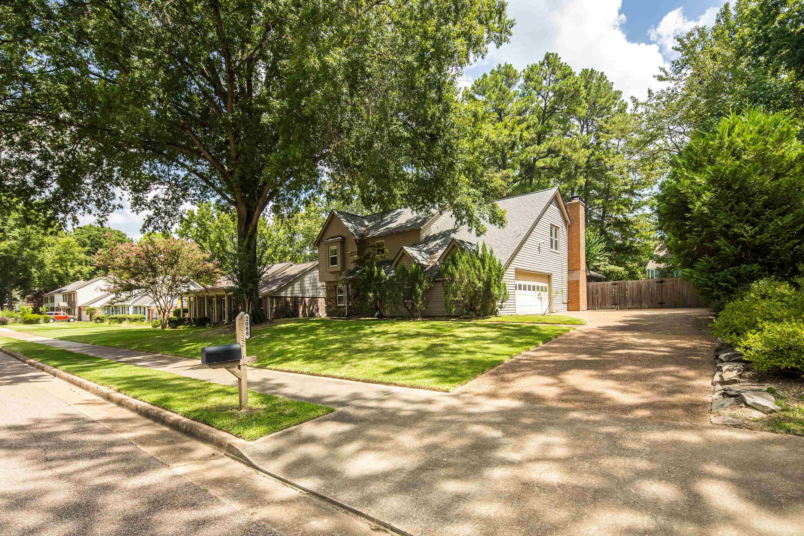 2088 ALLENBY RD