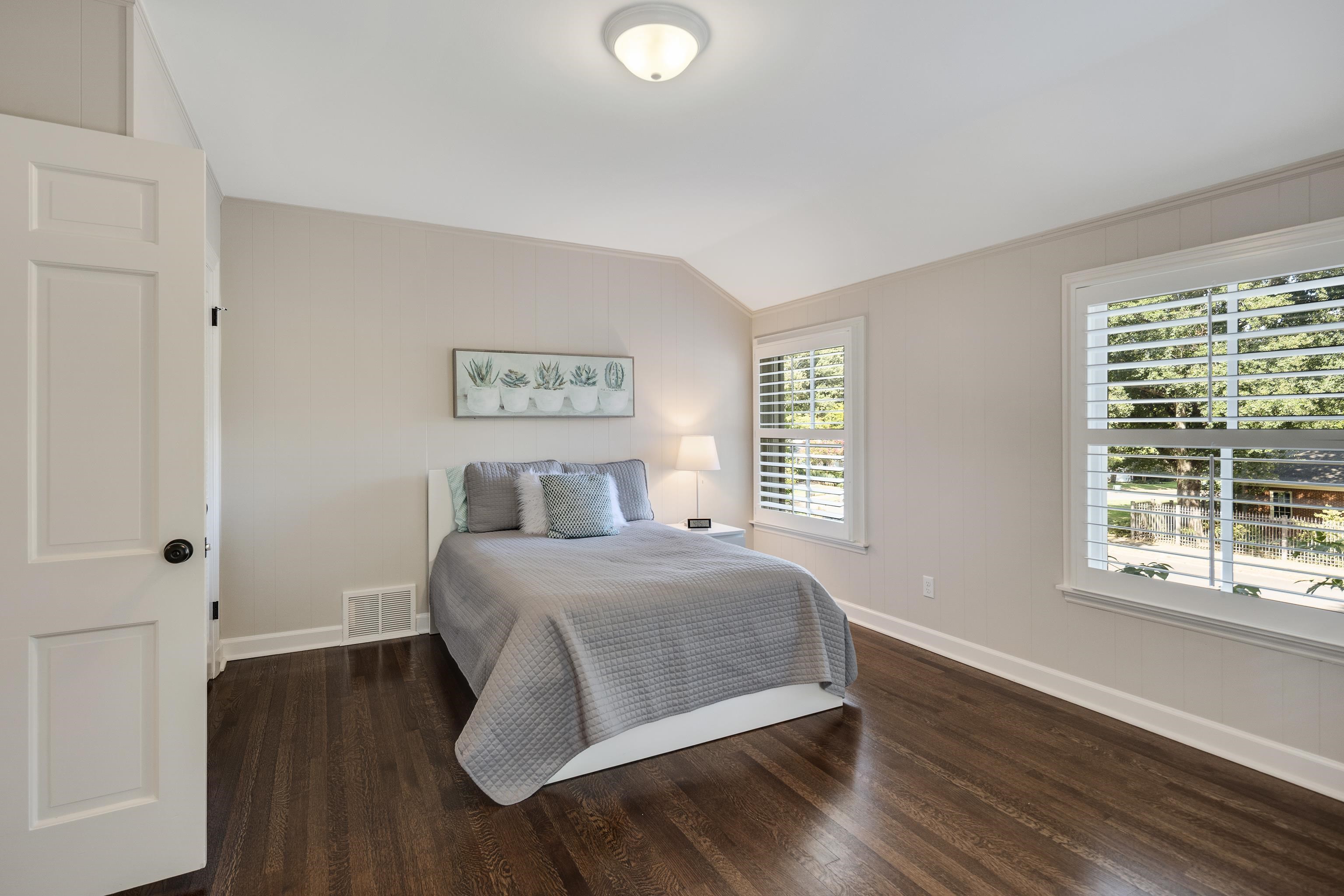 95 GROVE PARK CIR
