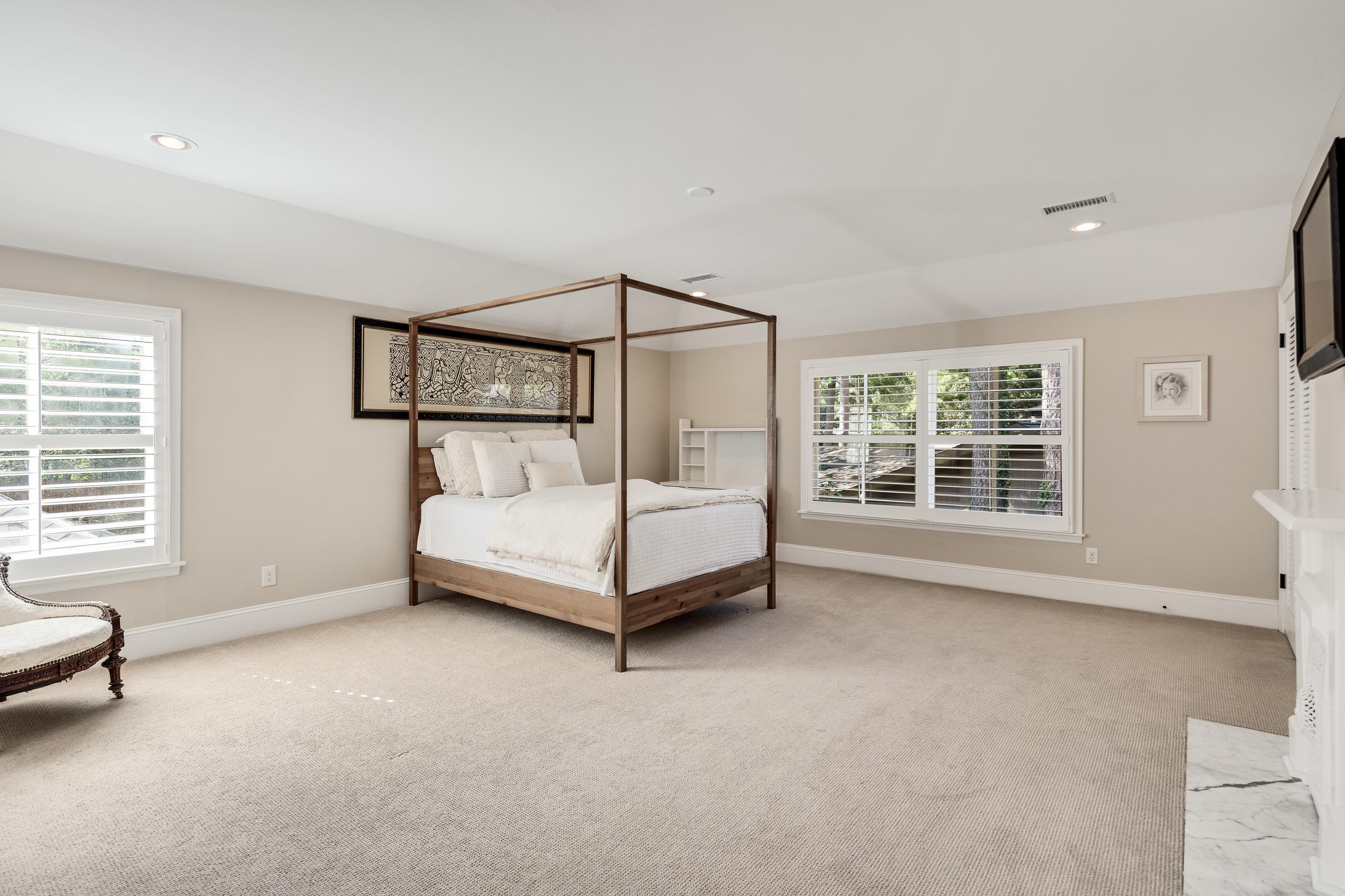 95 GROVE PARK CIR