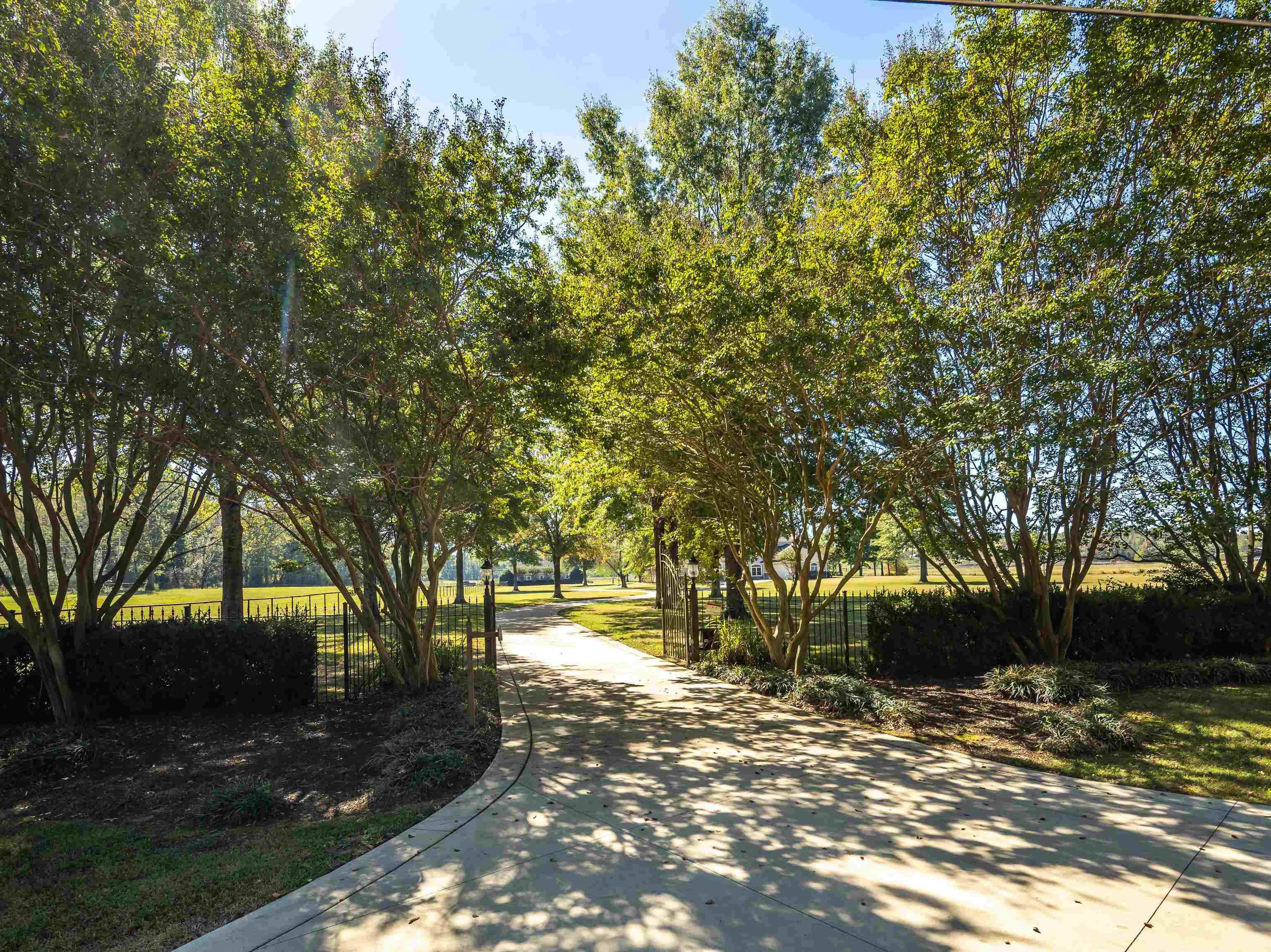 700 KEOUGH DR
