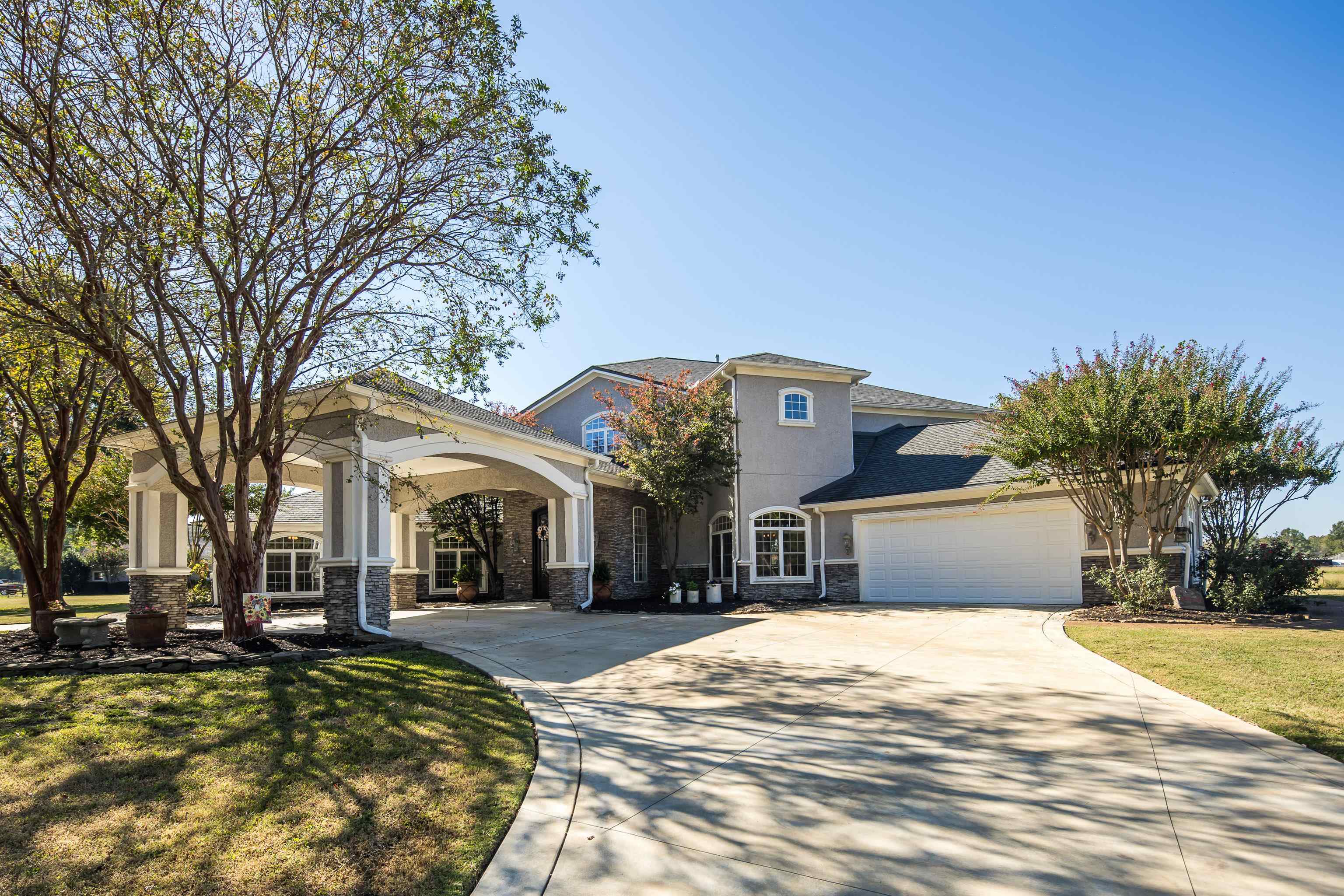 700 KEOUGH DR