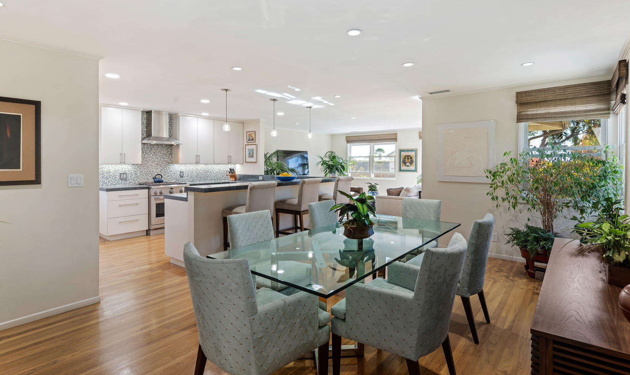 1322 San Miguel Avenue