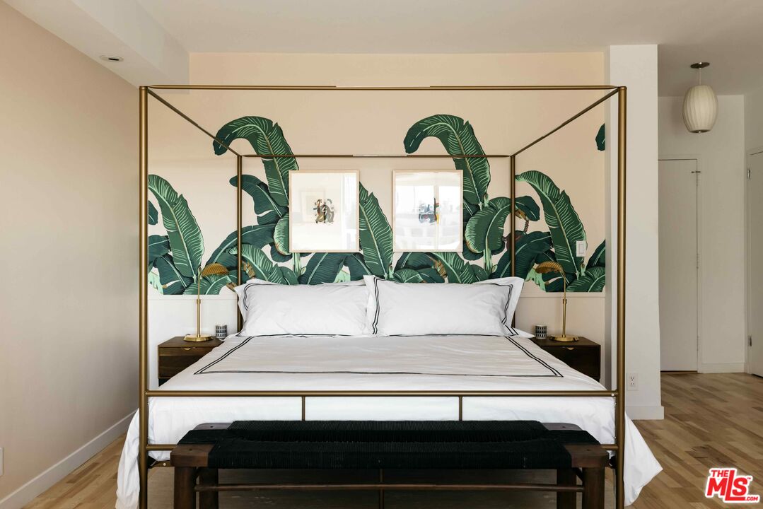 999 N Doheny Dr Unit: 702