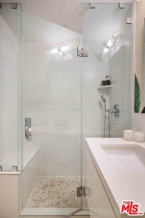 999 N Doheny Dr Unit: 702