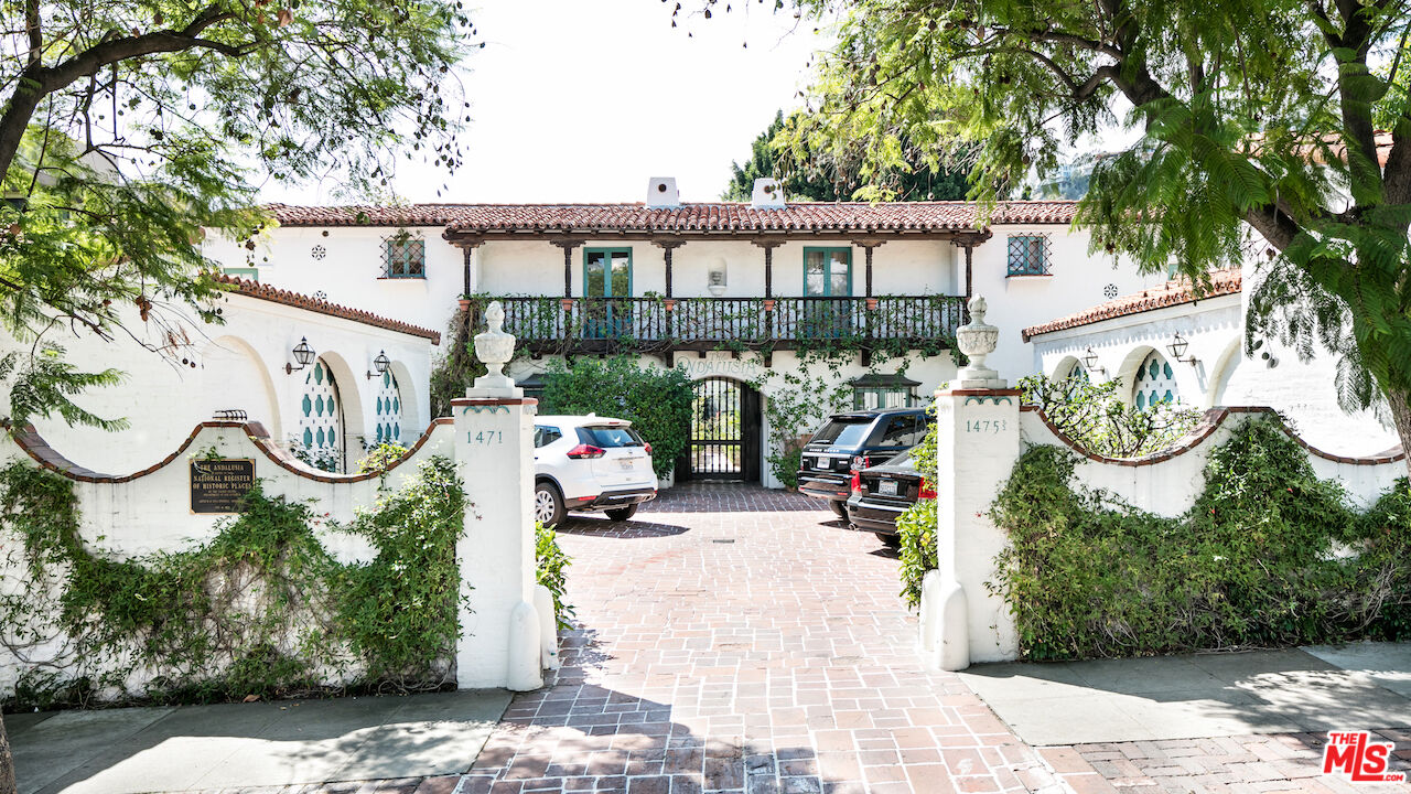 1471 Havenhurst Dr Unit: 9