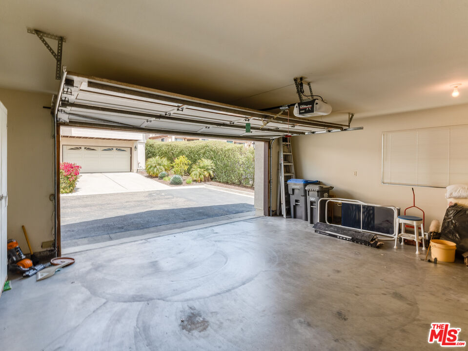 115 Searidge Ct