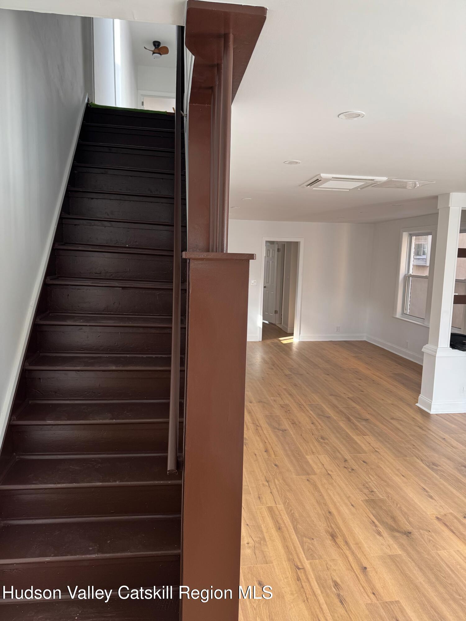 284 E 57th Street