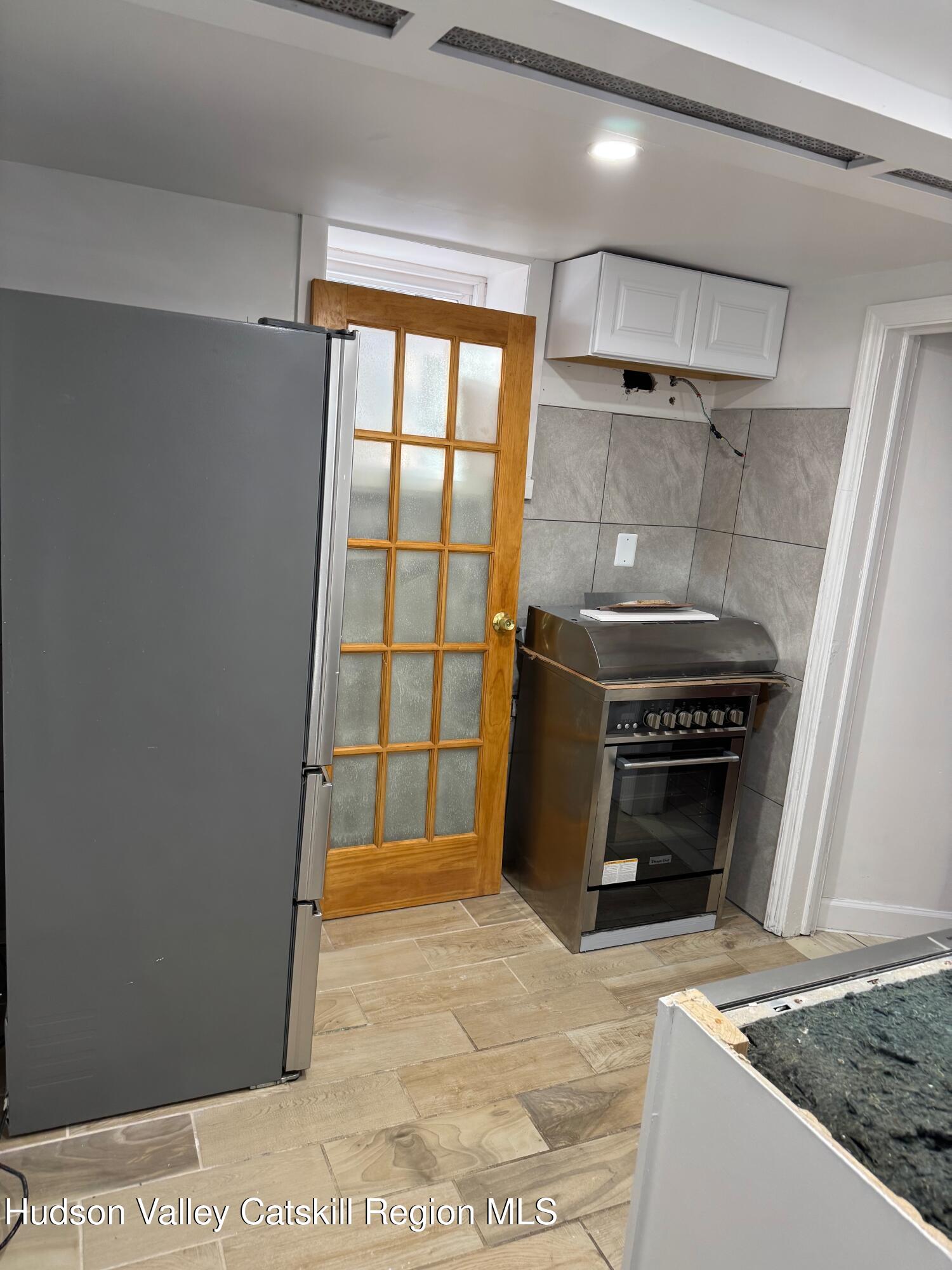 284 E 57th Street