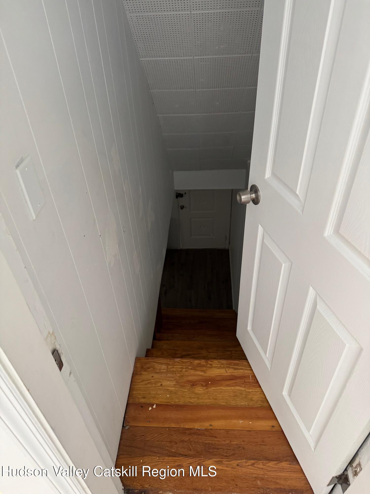 284 E 57th Street